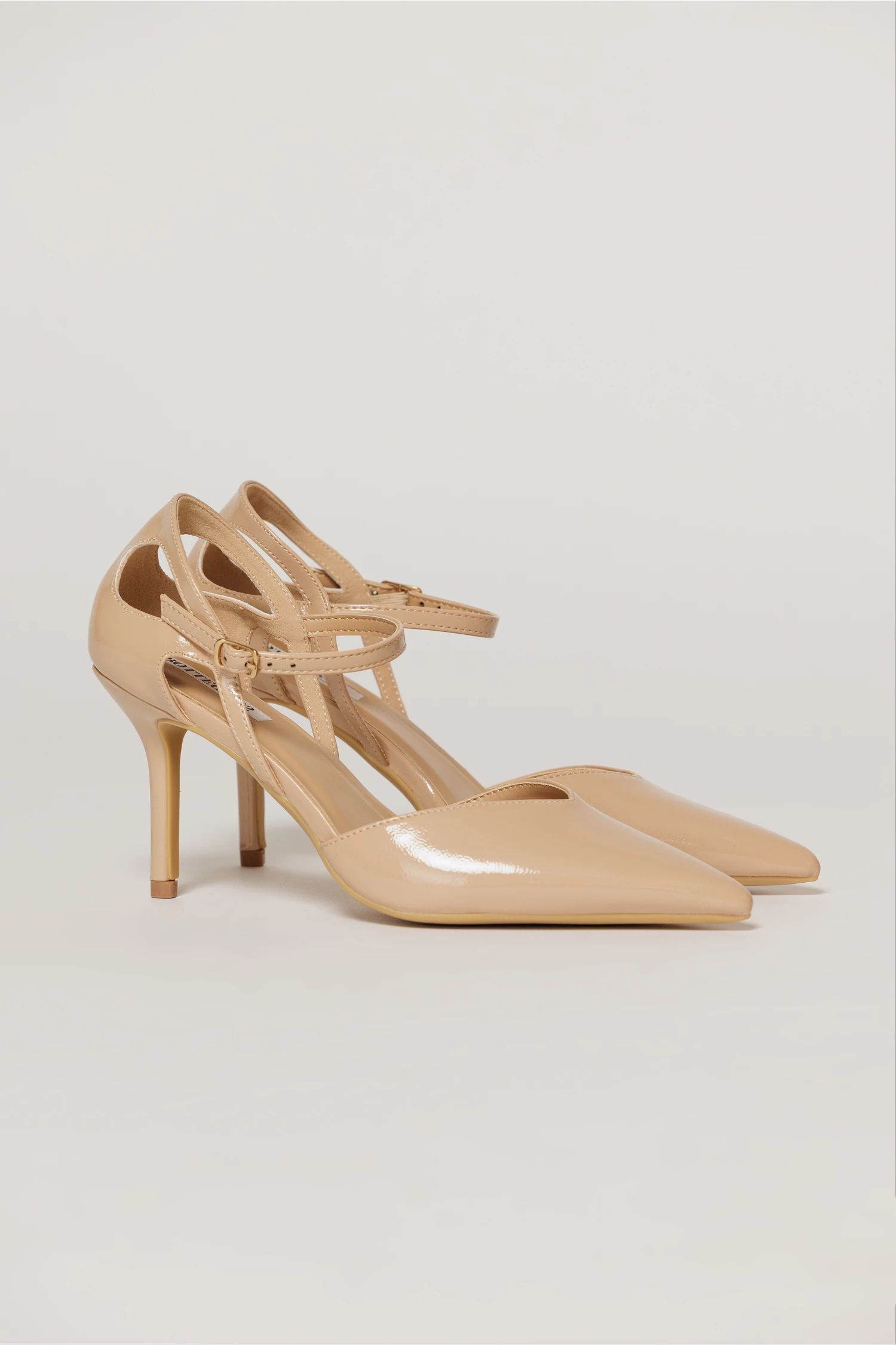 Pantofi eleganti bej aspect lucios cu bareta si decupaj lateral