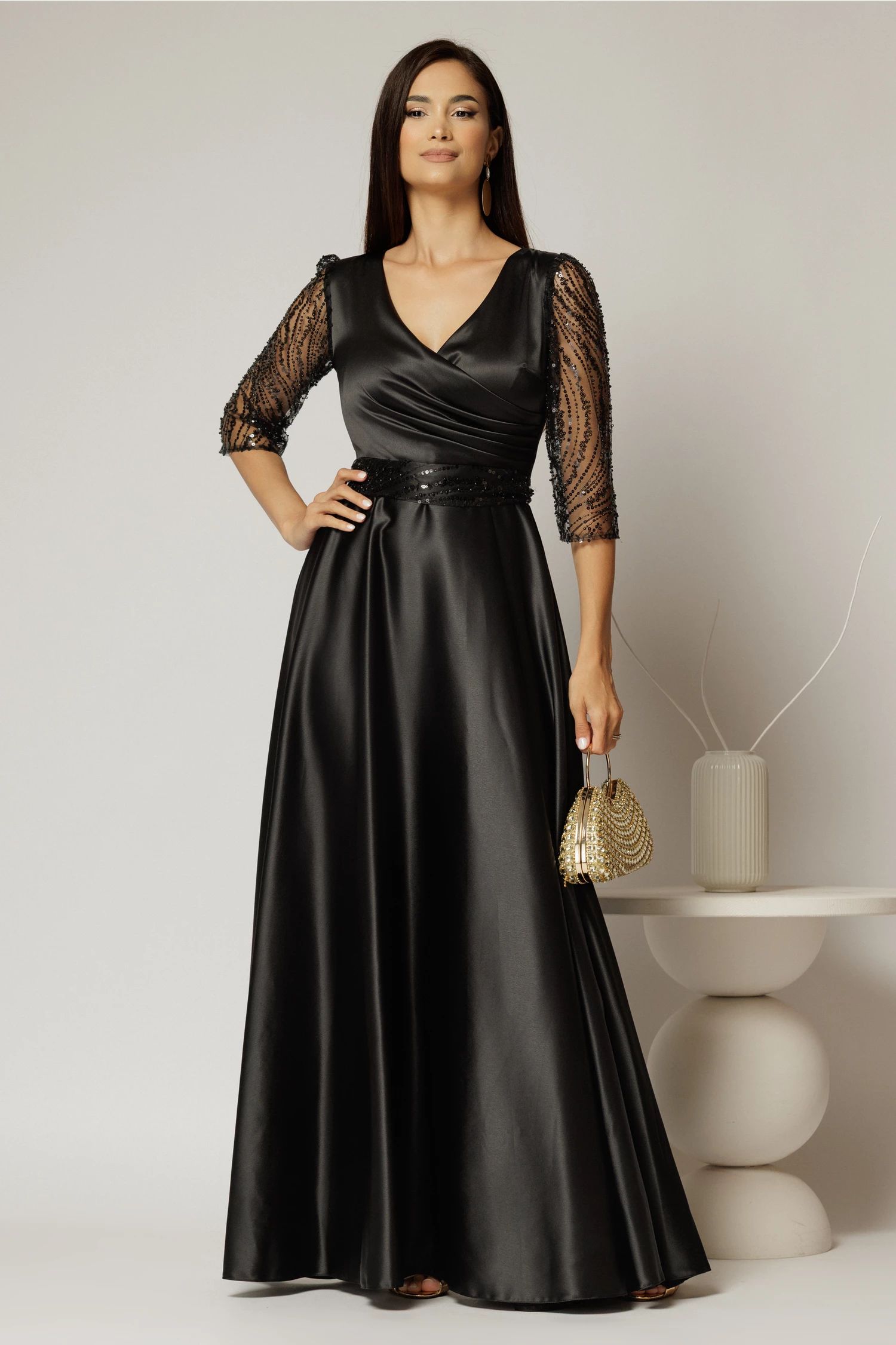 Rochie Adria lunga neagra cu cordon in talie