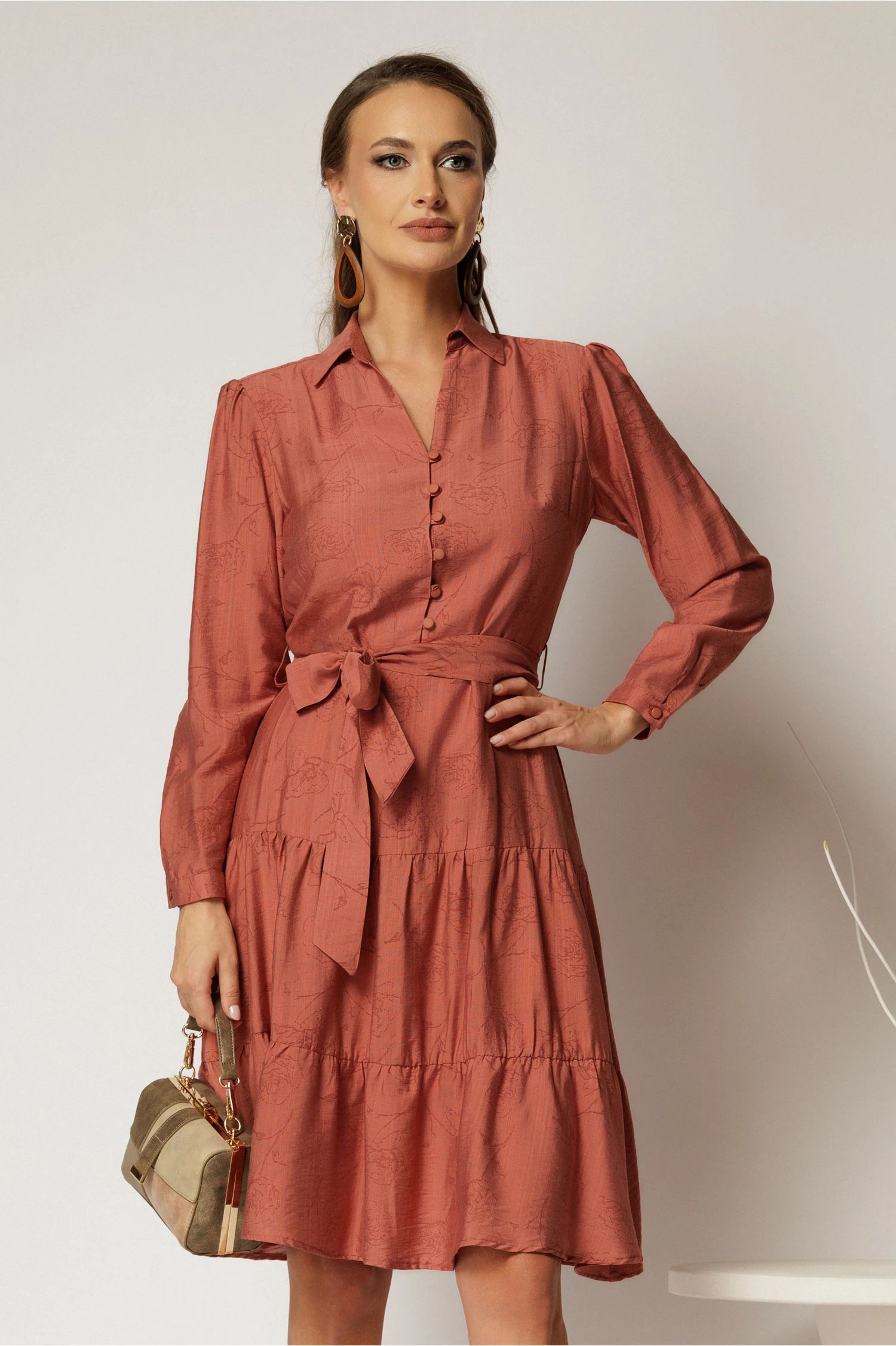 Rochie caramizie midi din viscoza si imprimeu