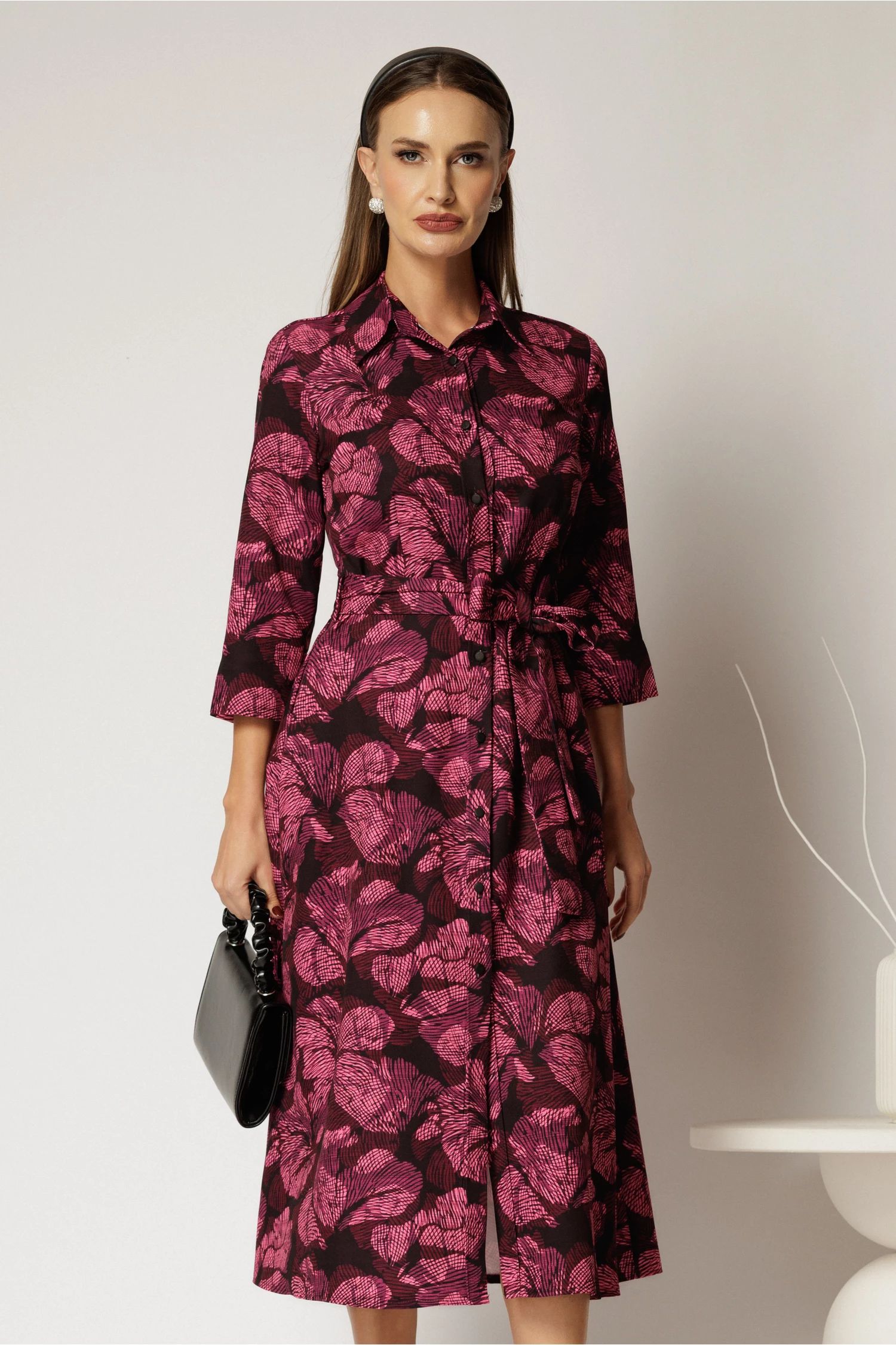 Rochie de zi midi magenta cu imprimeuri roz tip camasa cu cordon in talie