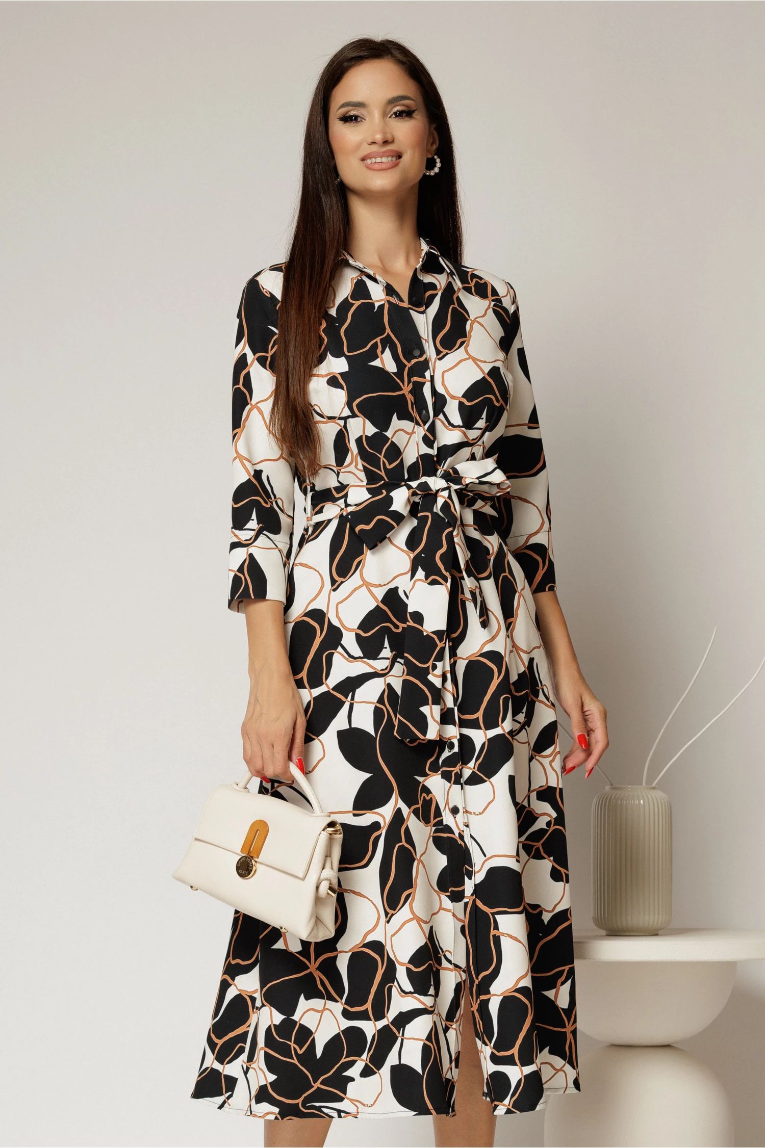 Rochie de zi midi neagra cu imprimeuri bej tip camasa cu cordon in talie