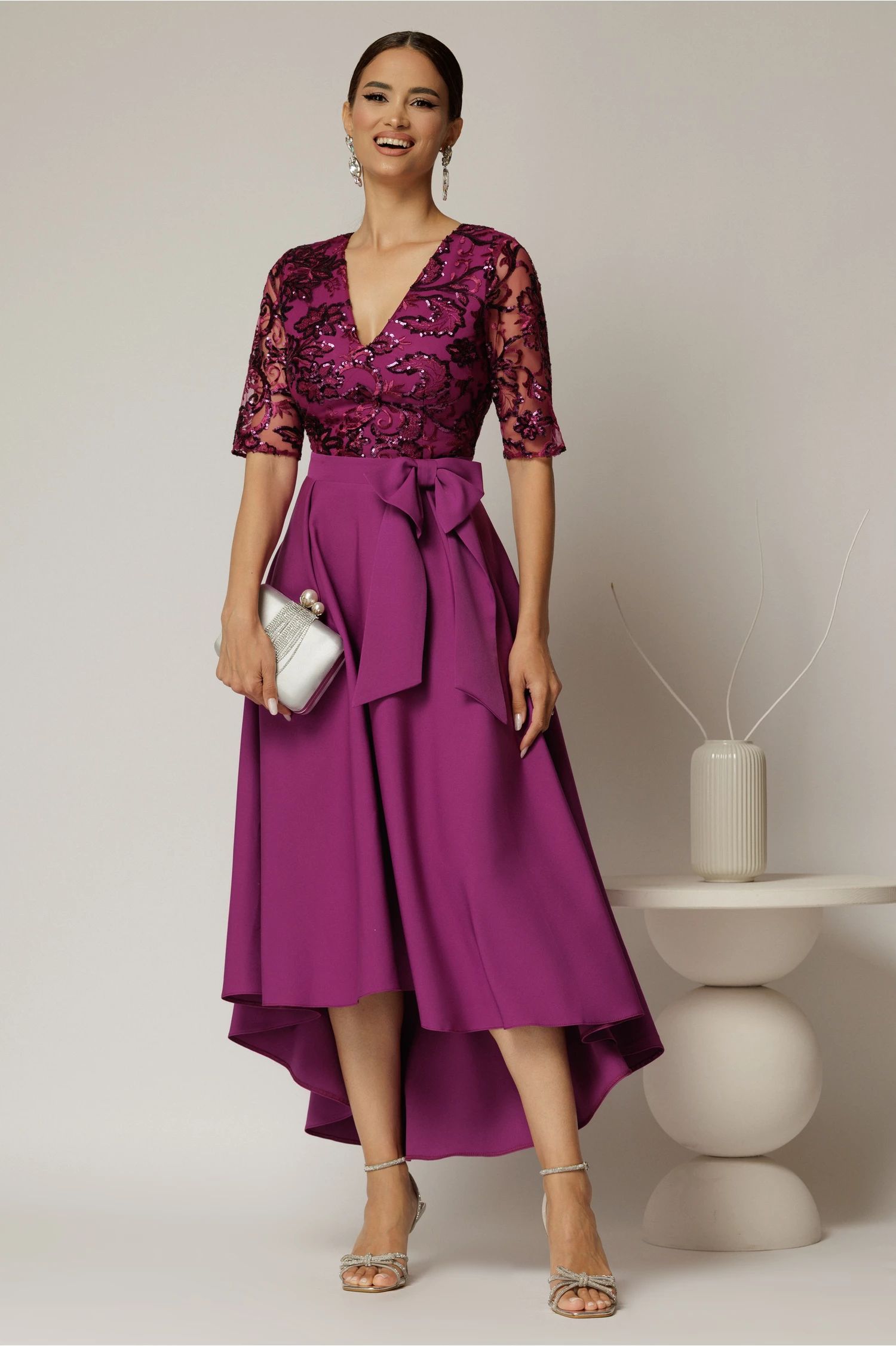 Rochie DY Fashion asimetrica mov cu dantela cu paiete la bust si funda ampla