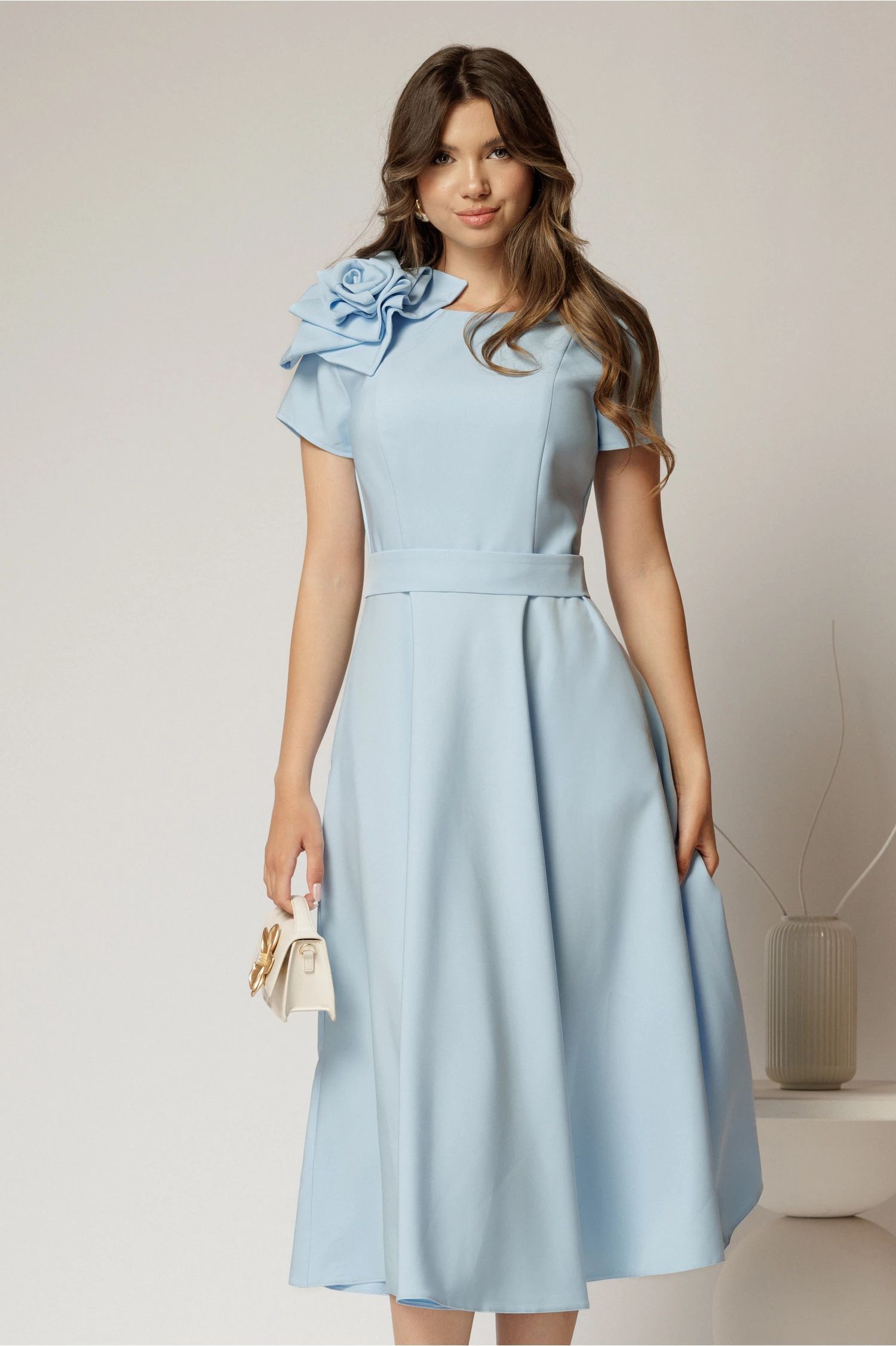 Rochie DY Fashion bleu clos cu trandafir la umar si cordon detasabil