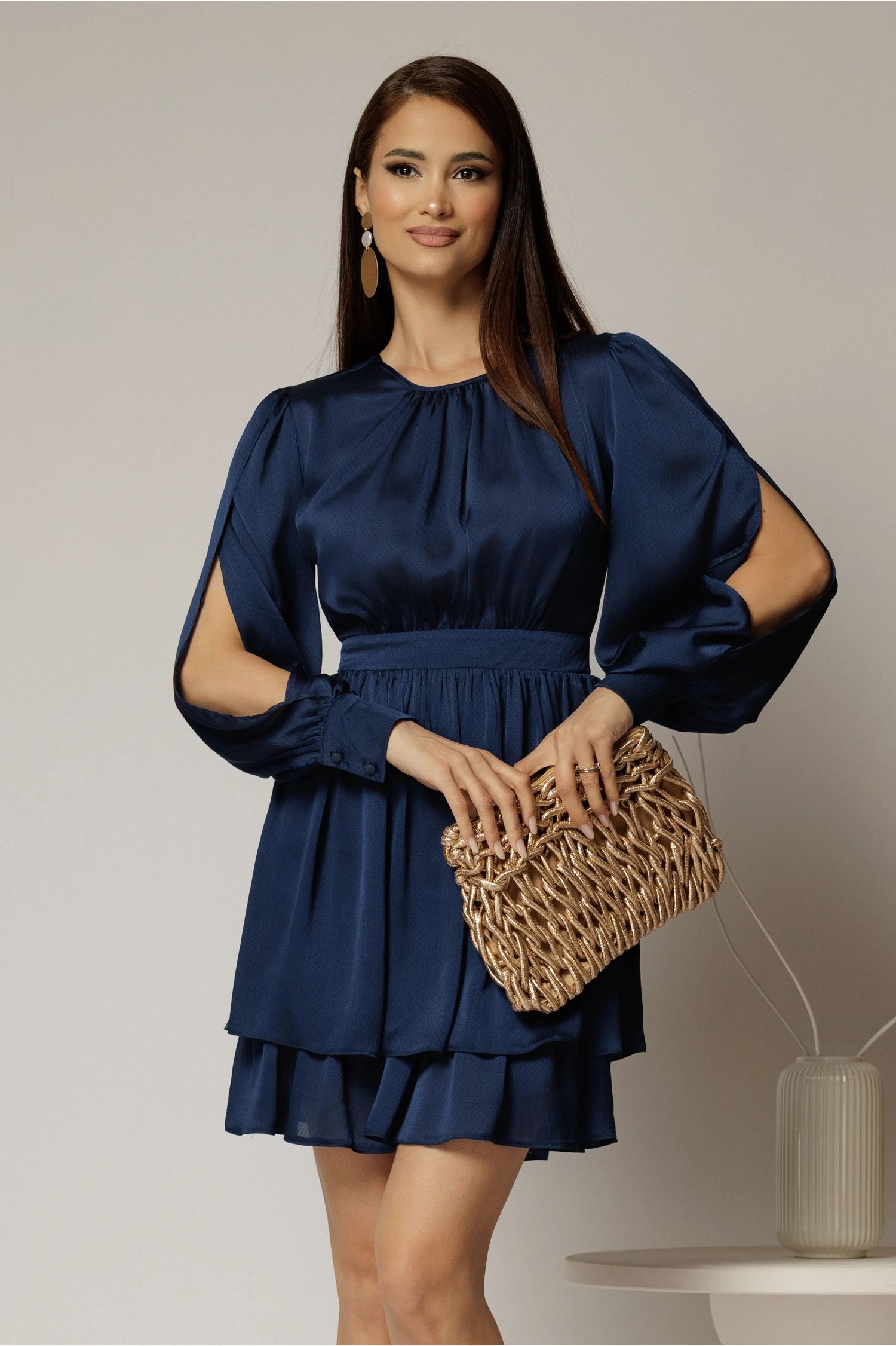 Rochie DY Fashion bleumarin scurta din voal cu manecile sparte si fusta suprapusa