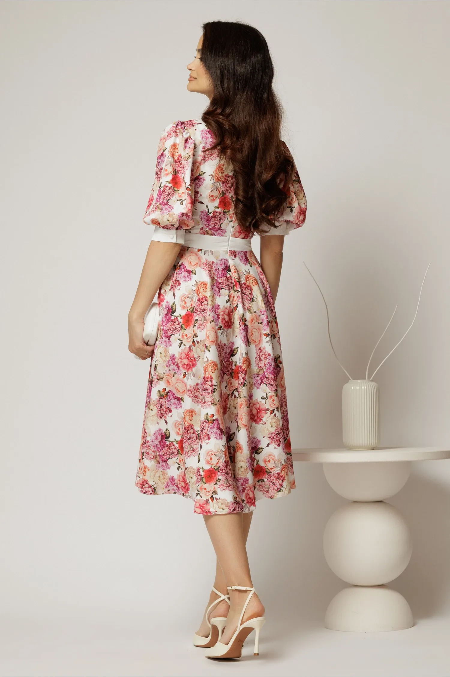 Rochie DY Fashion cu imprimeu floral corai si floare in talie 2