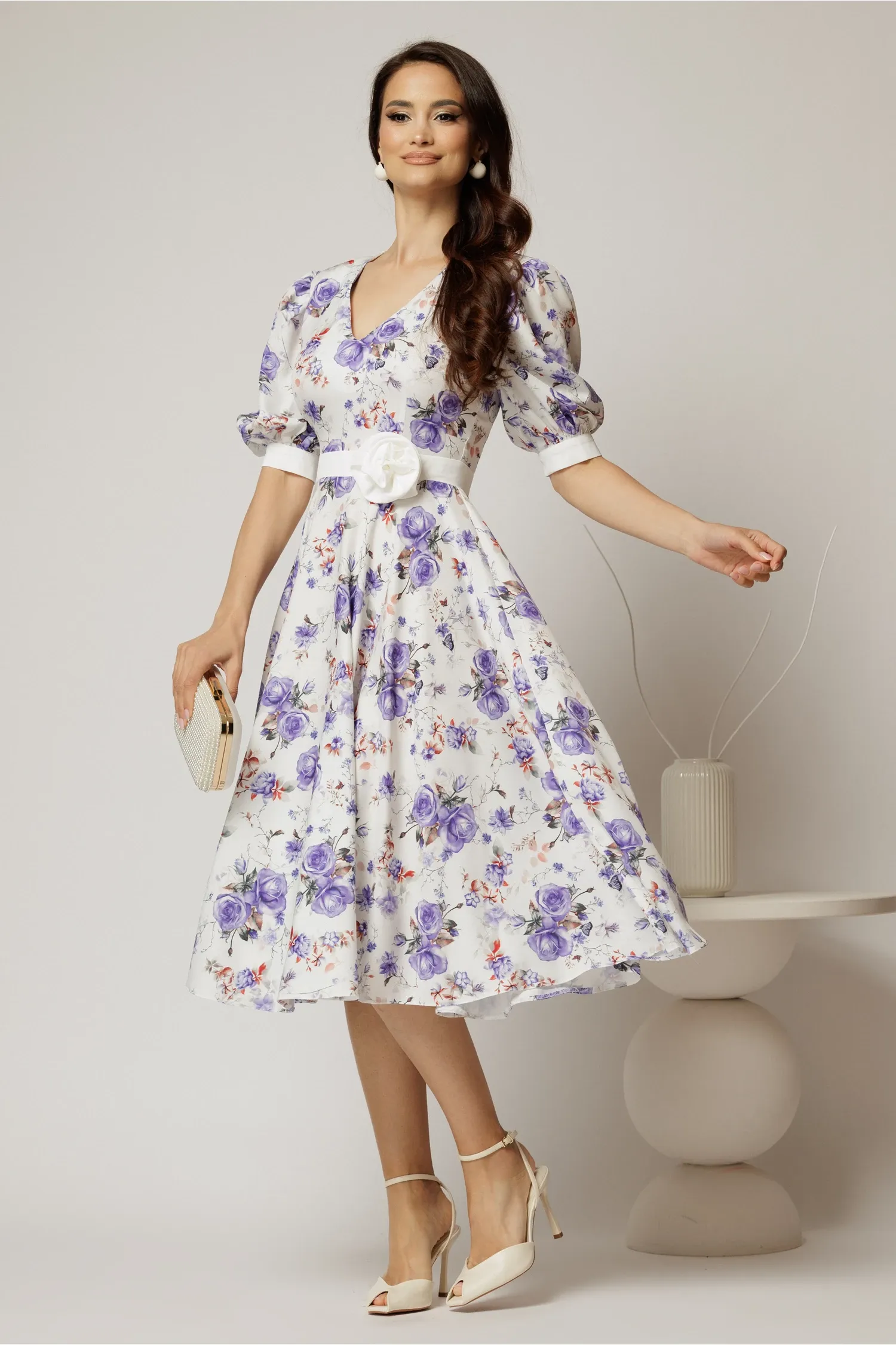 Rochie DY Fashion cu imprimeu floral lila si floare in talie 3