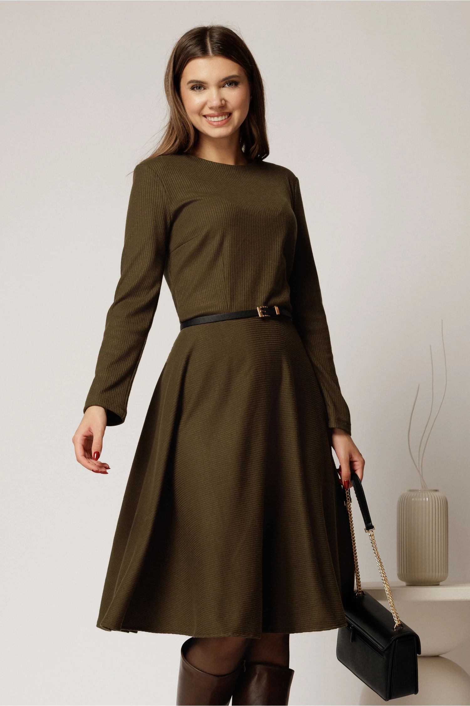 Rochie DY Fashion din tricot kaki cu curea subtire si fusta clos