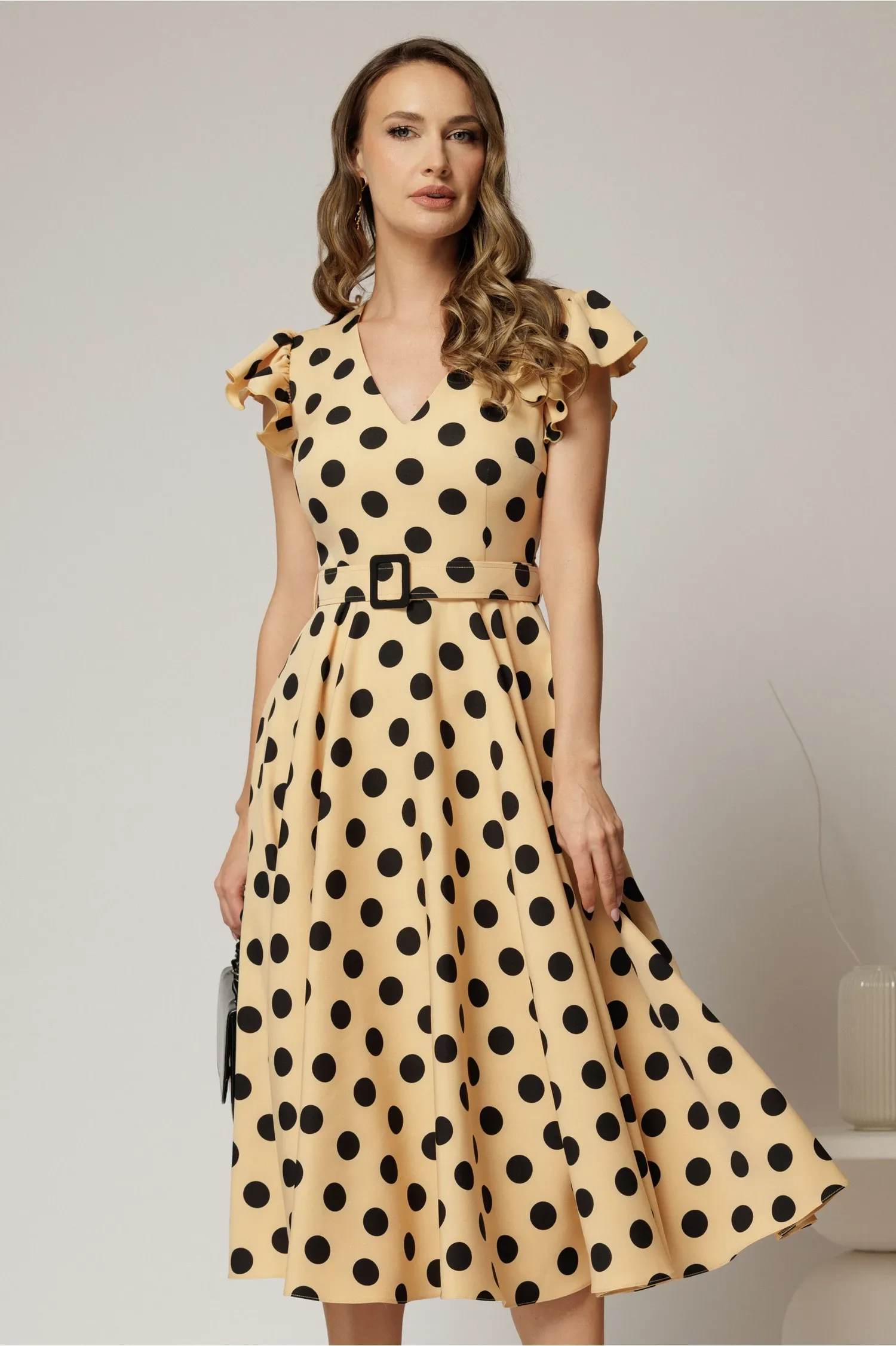 Rochie DY Fashion galben pai cu buline si curea in talie 1