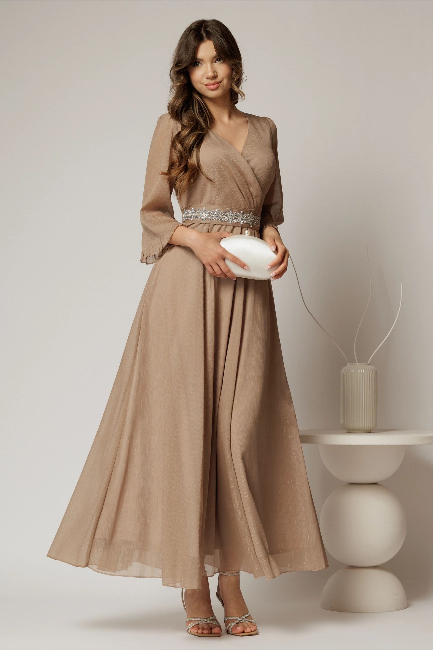 Rochie DY Fashion lunga bej din voal cu fir lurex