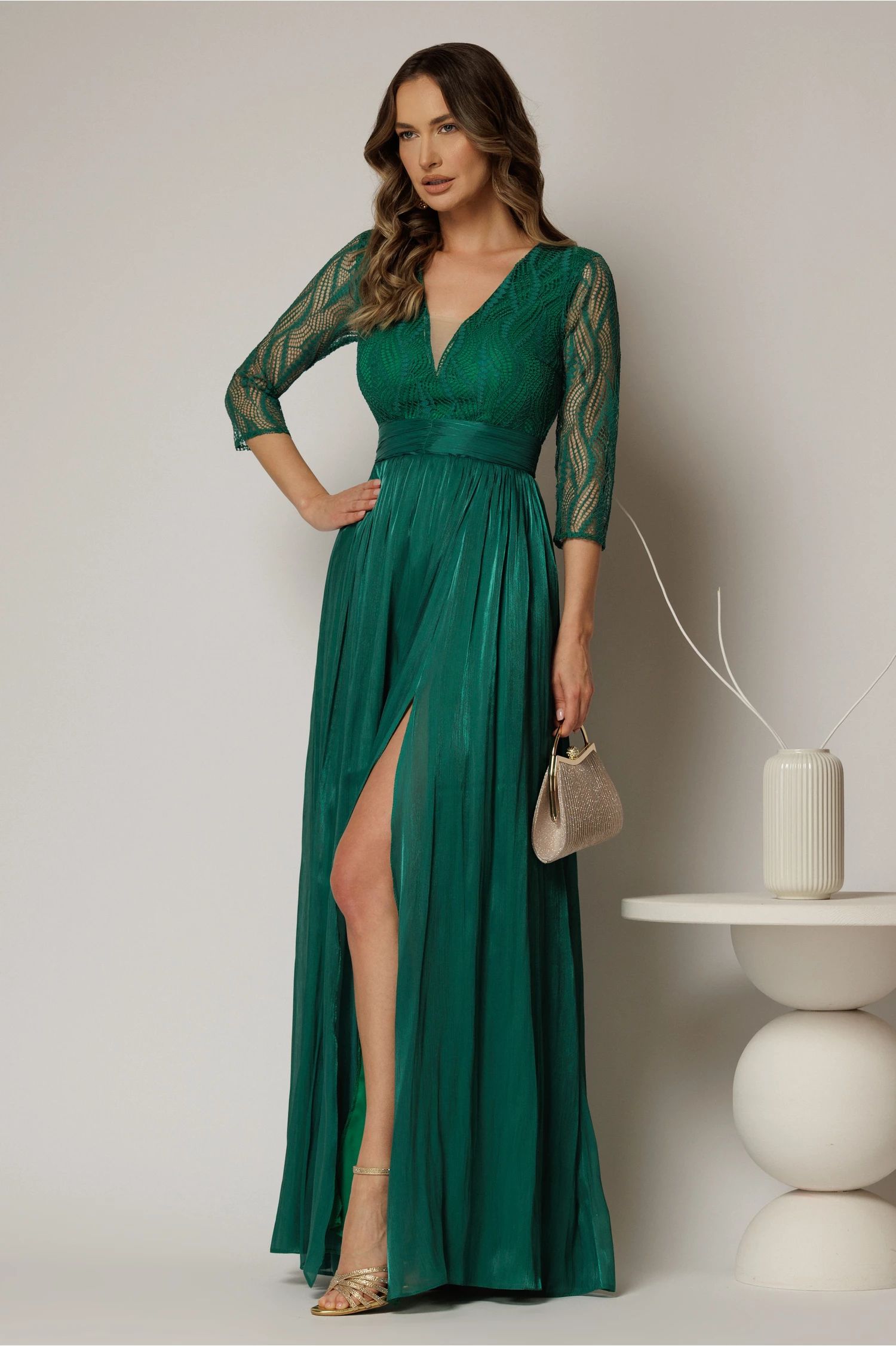 Rochie DY Fashion lunga verde de seara cu bustul din dantela