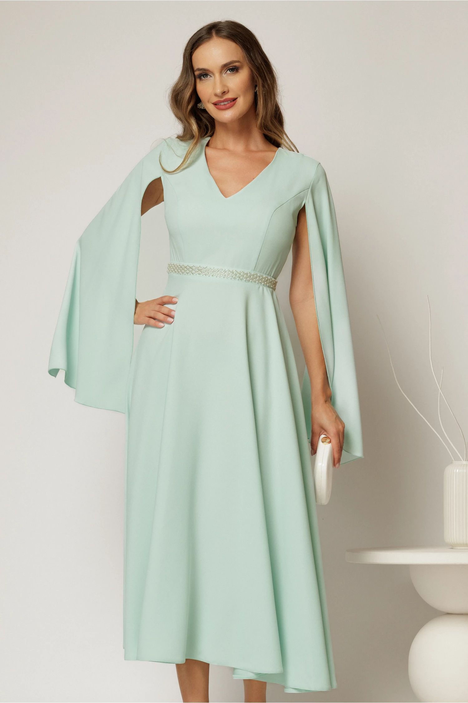 Rochie DY Fashion midi bleu cu maneci lungi crapate si aplicatii in talie