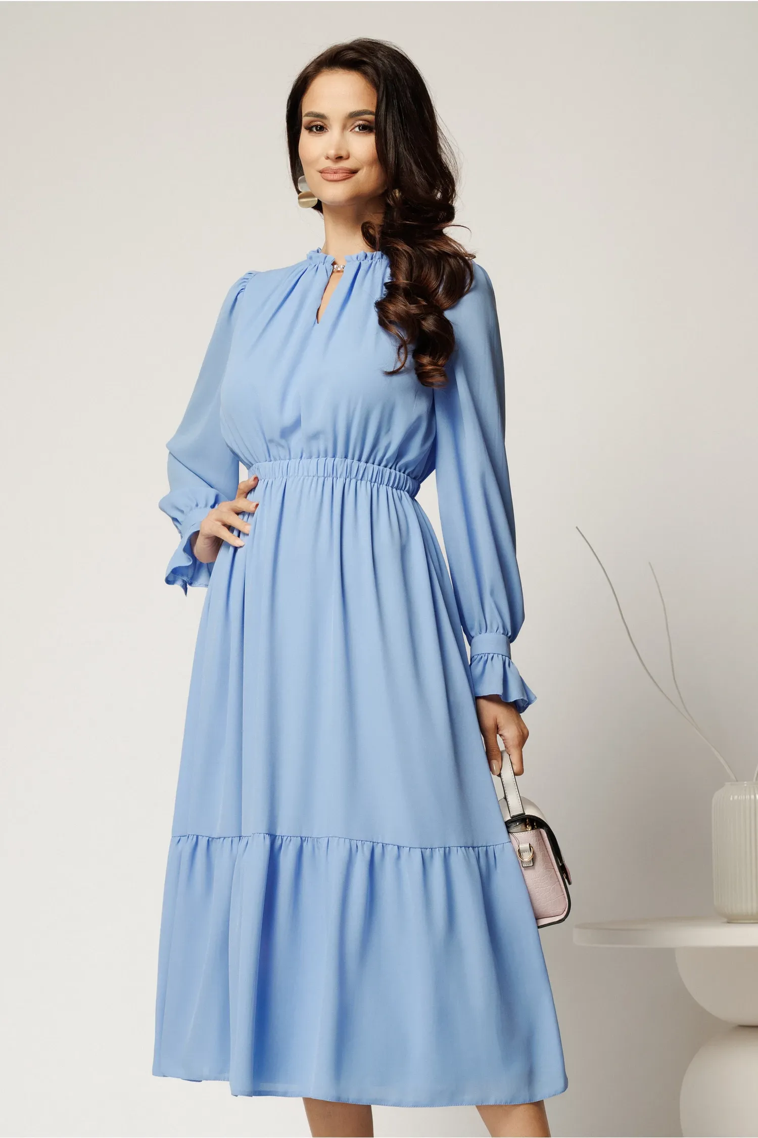 Rochie DY Fashion midi bleu din voal plin cu volan 1