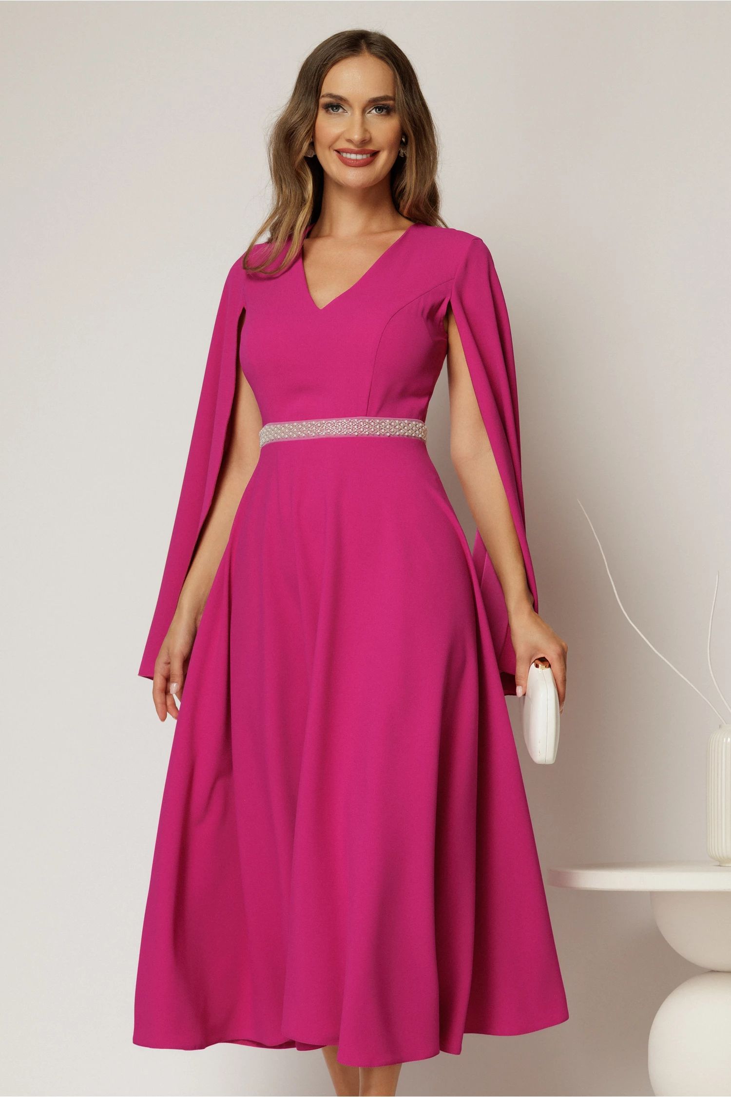 Rochie DY Fashion midi fucsia cu maneci lungi crapate si aplicatii in talie
