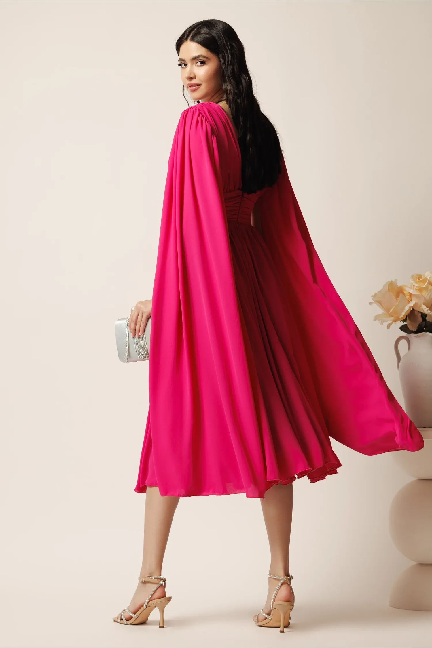 Rochie DY Fashion midi fucsia din voal in clos cu nasturi si maneci ample 3