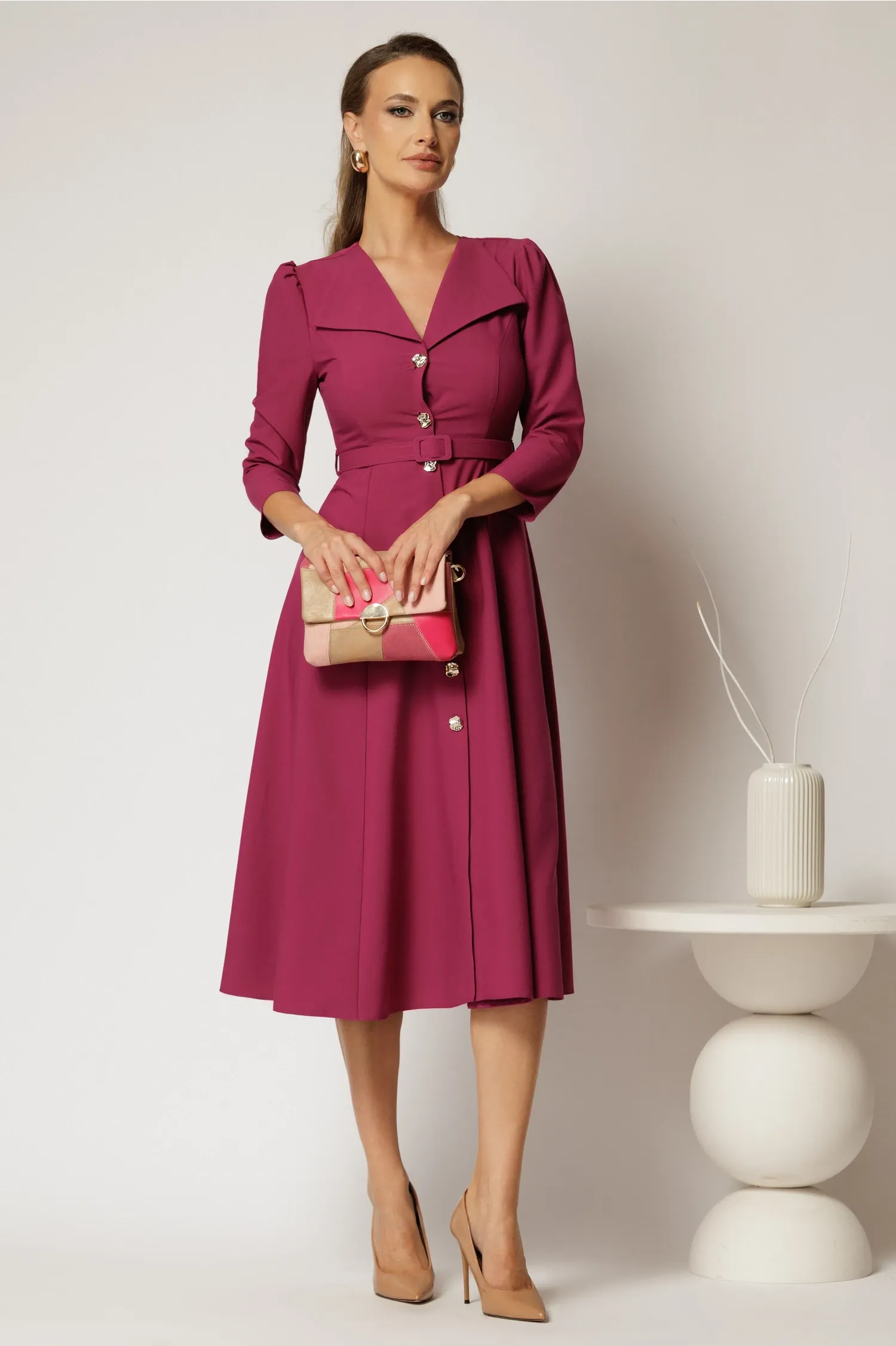 Rochie DY Fashion midi magenta cu inchidere cu nasturi si rever amplu 3