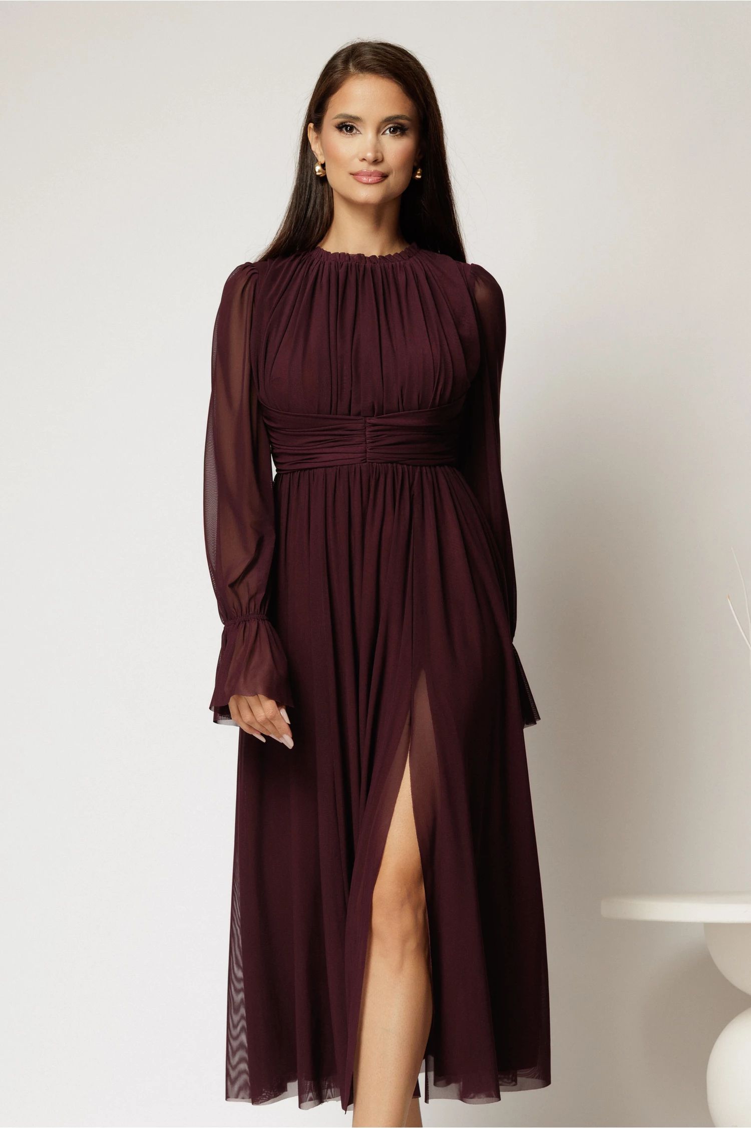 Rochie DY Fashion midi mov pruna din tulle fin in clos cu crapatura pe picior