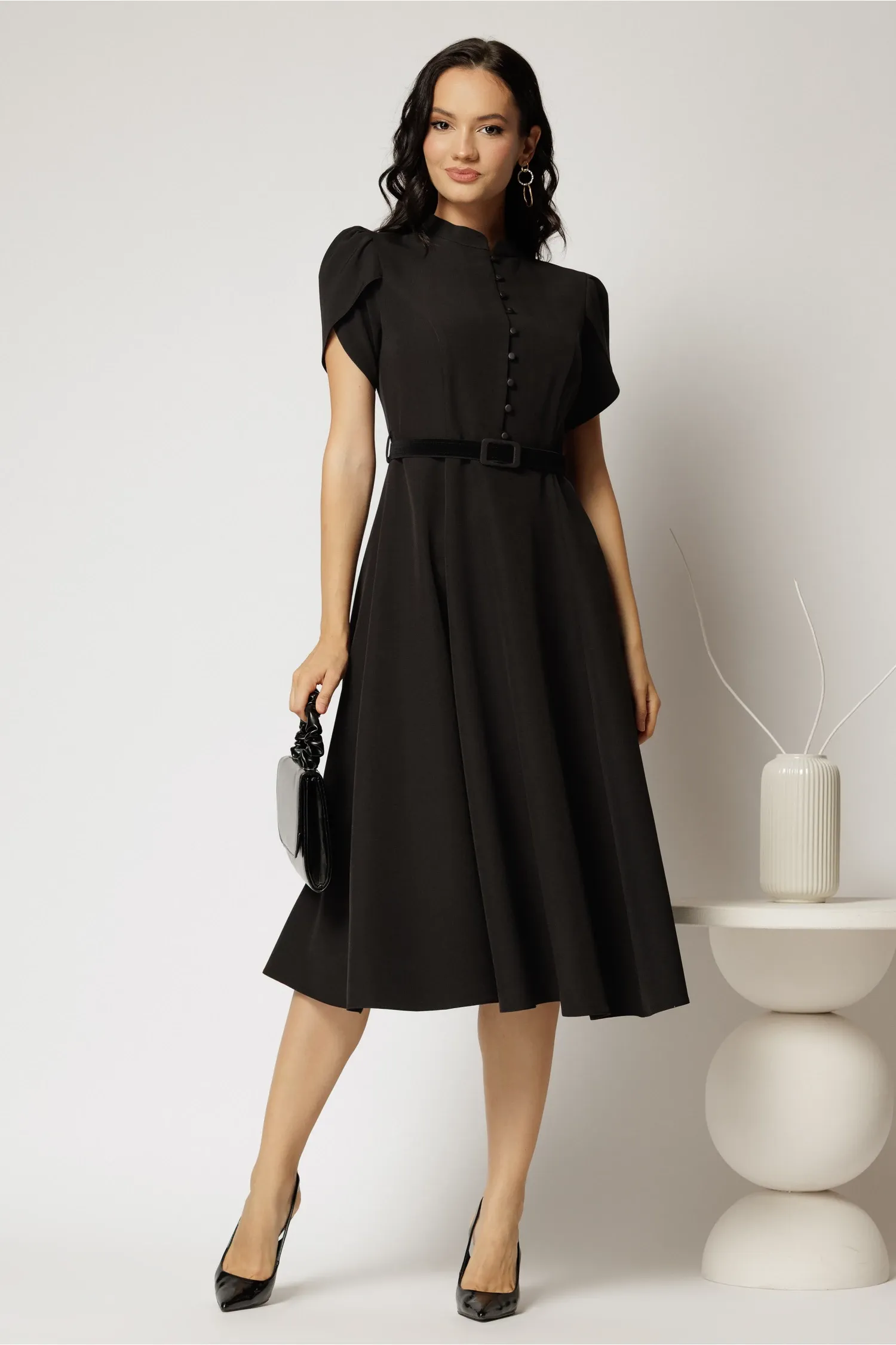 Rochie DY Fashion midi neagra cu nasturi si maneci scurte lalea 3