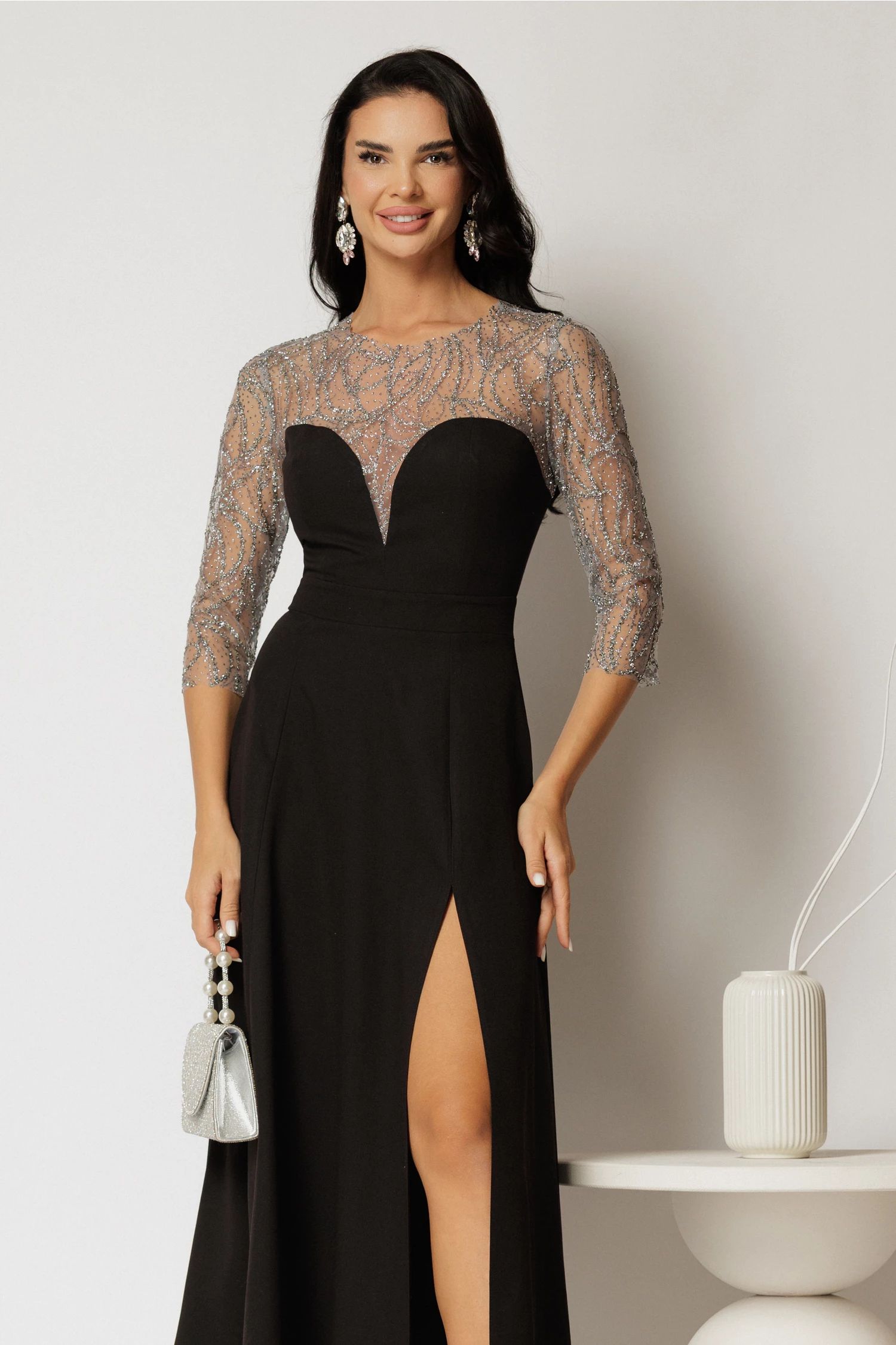 Rochie DY Fashion midi neagra de seara cu aplicatii la bust