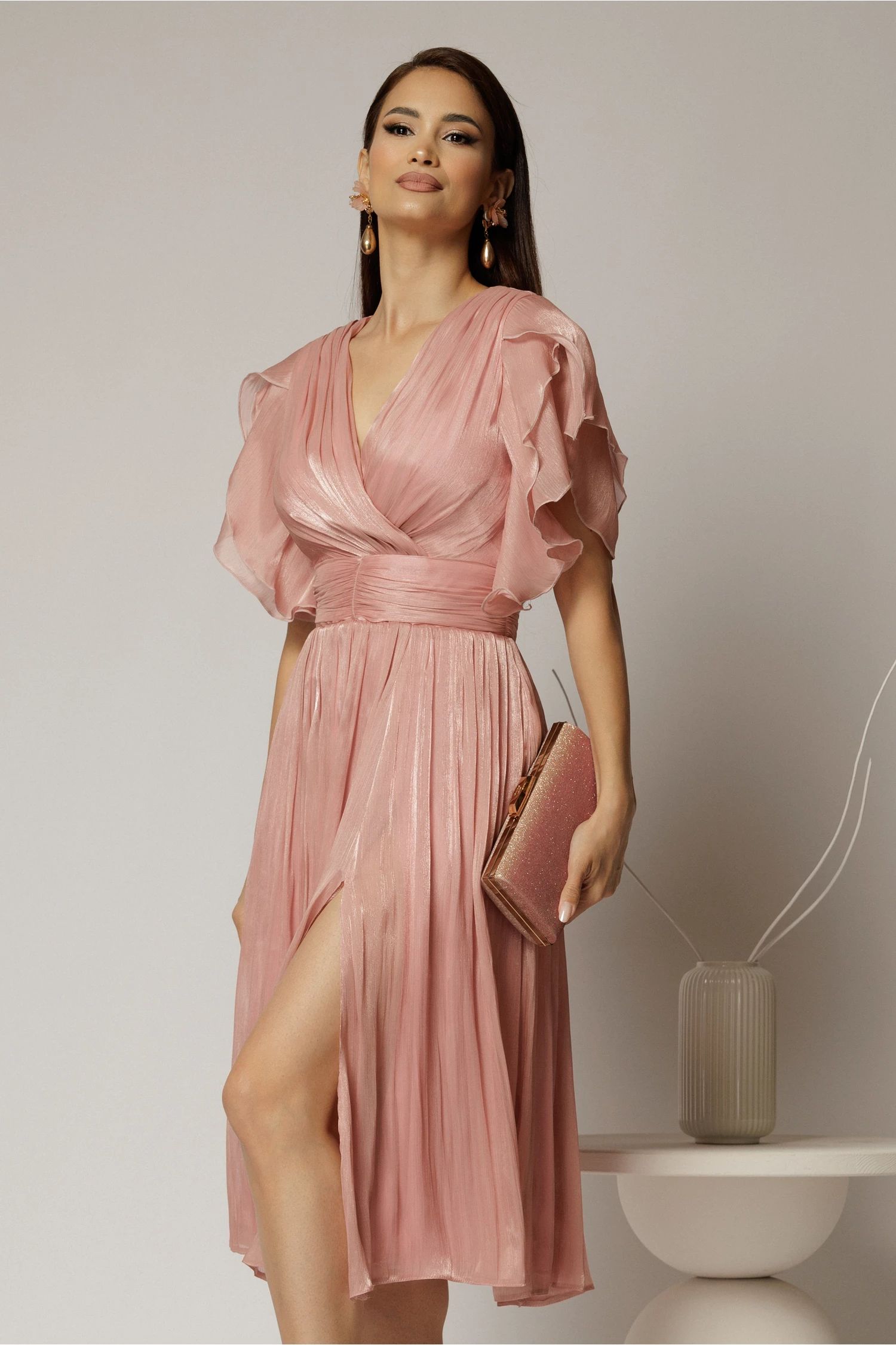 Rochie DY Fashion midi roz cu manecile suprapuse si decolteu petrecut