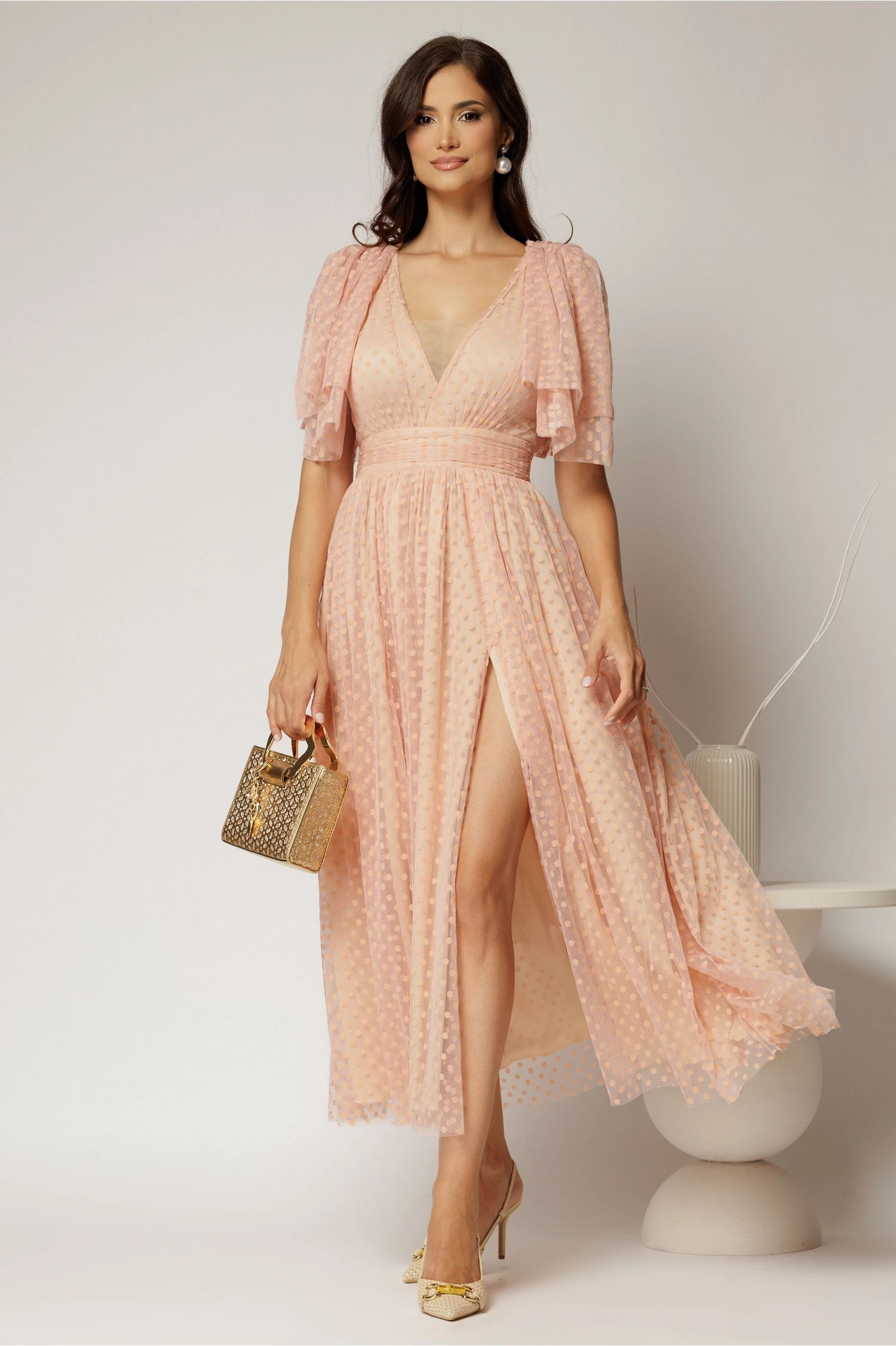 Rochie DY Fashion midi roz din tull cu buline si funde ample pe umeri