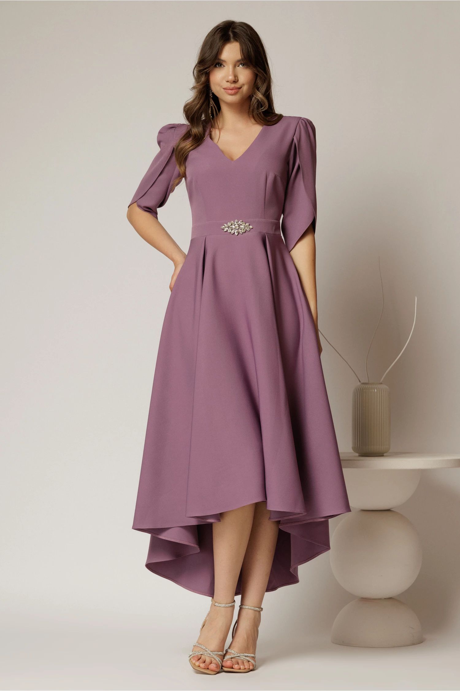Rochie DY Fashion mov asimetrica cu maneci lalea si aplicatie pe talie