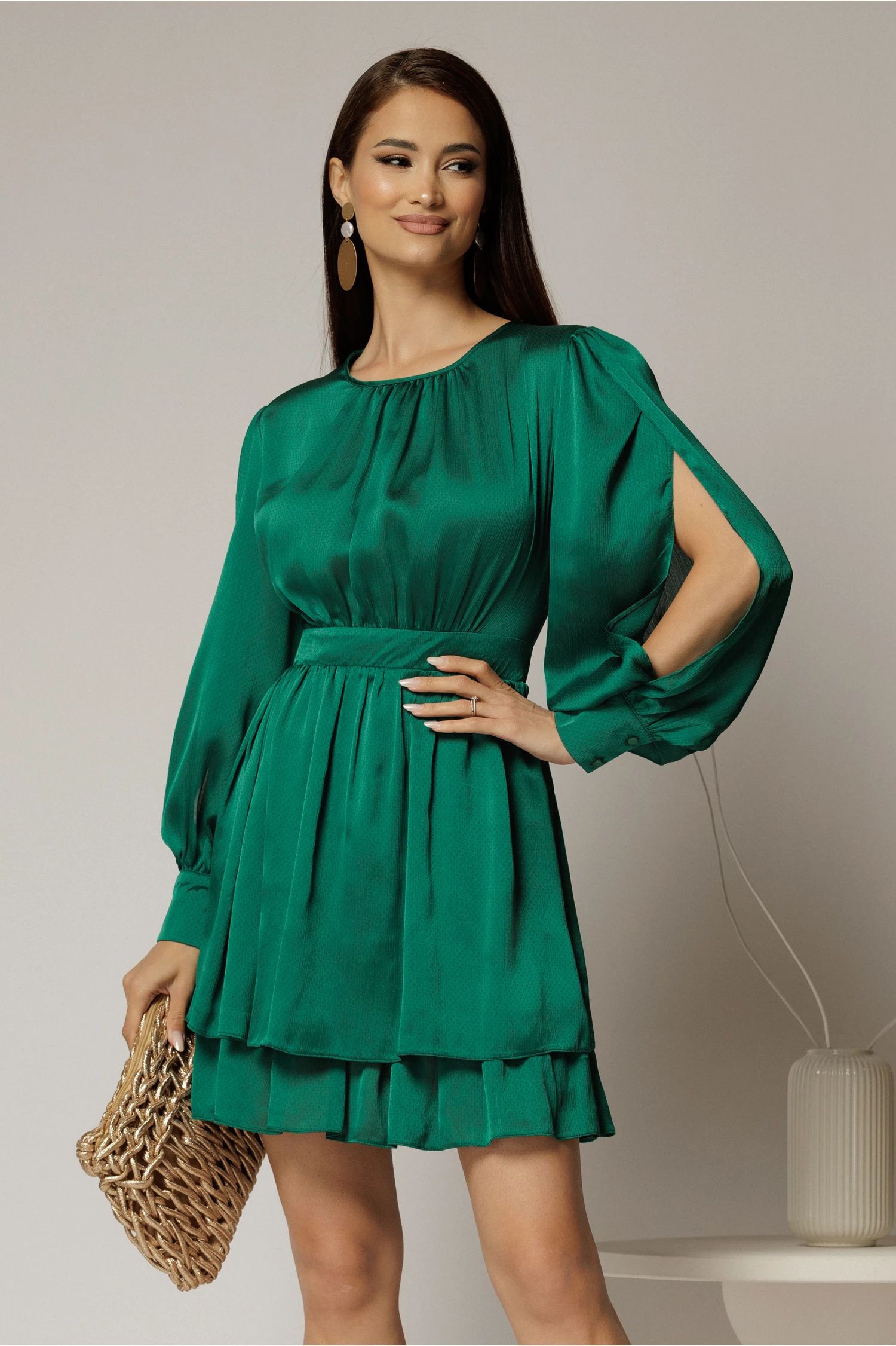 Rochie DY Fashion verde scurta din voal cu manecile sparte si fusta suprapusa