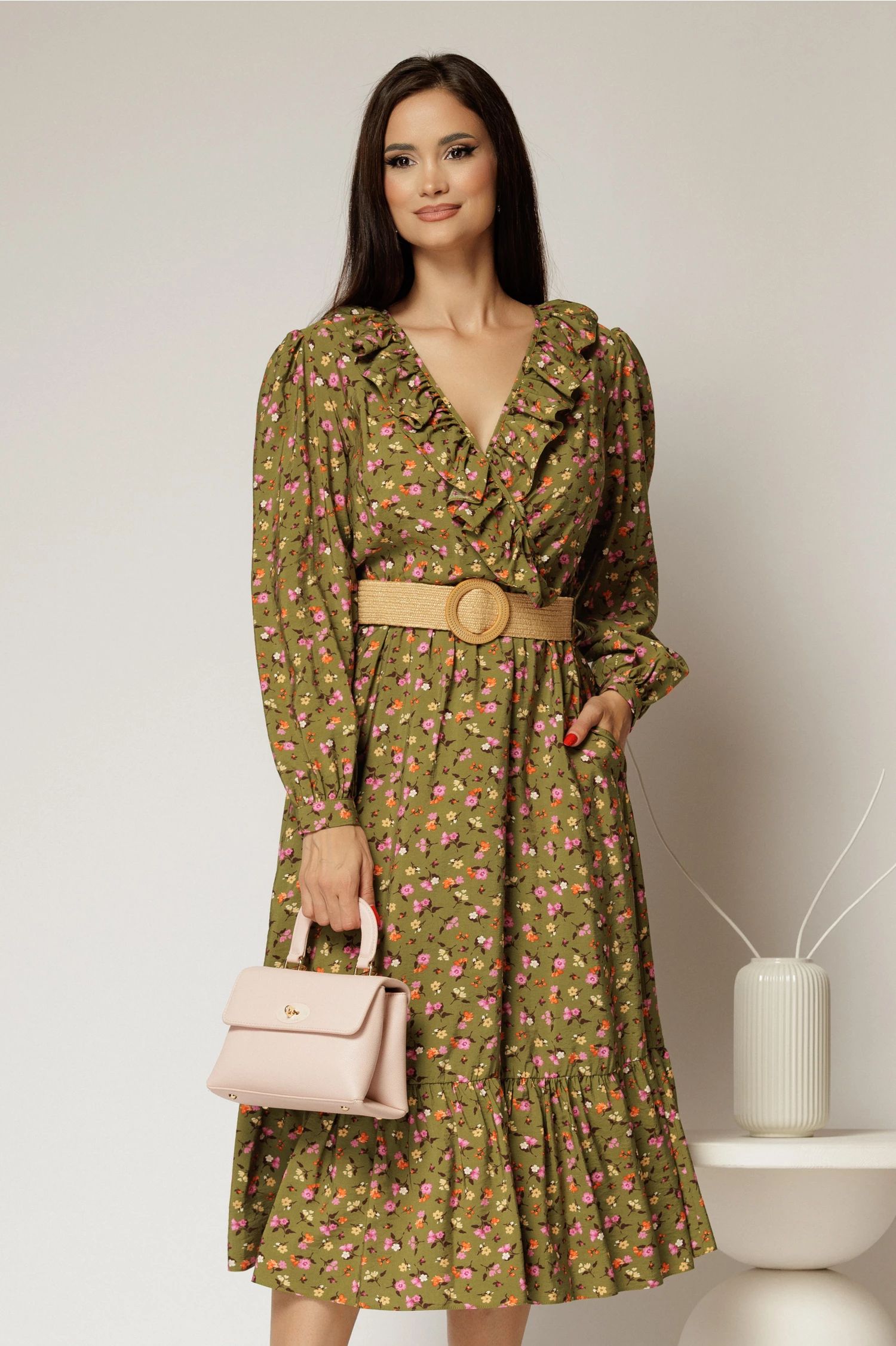 Rochie kaki din viscoza cu imprimeu floral si curea in talie