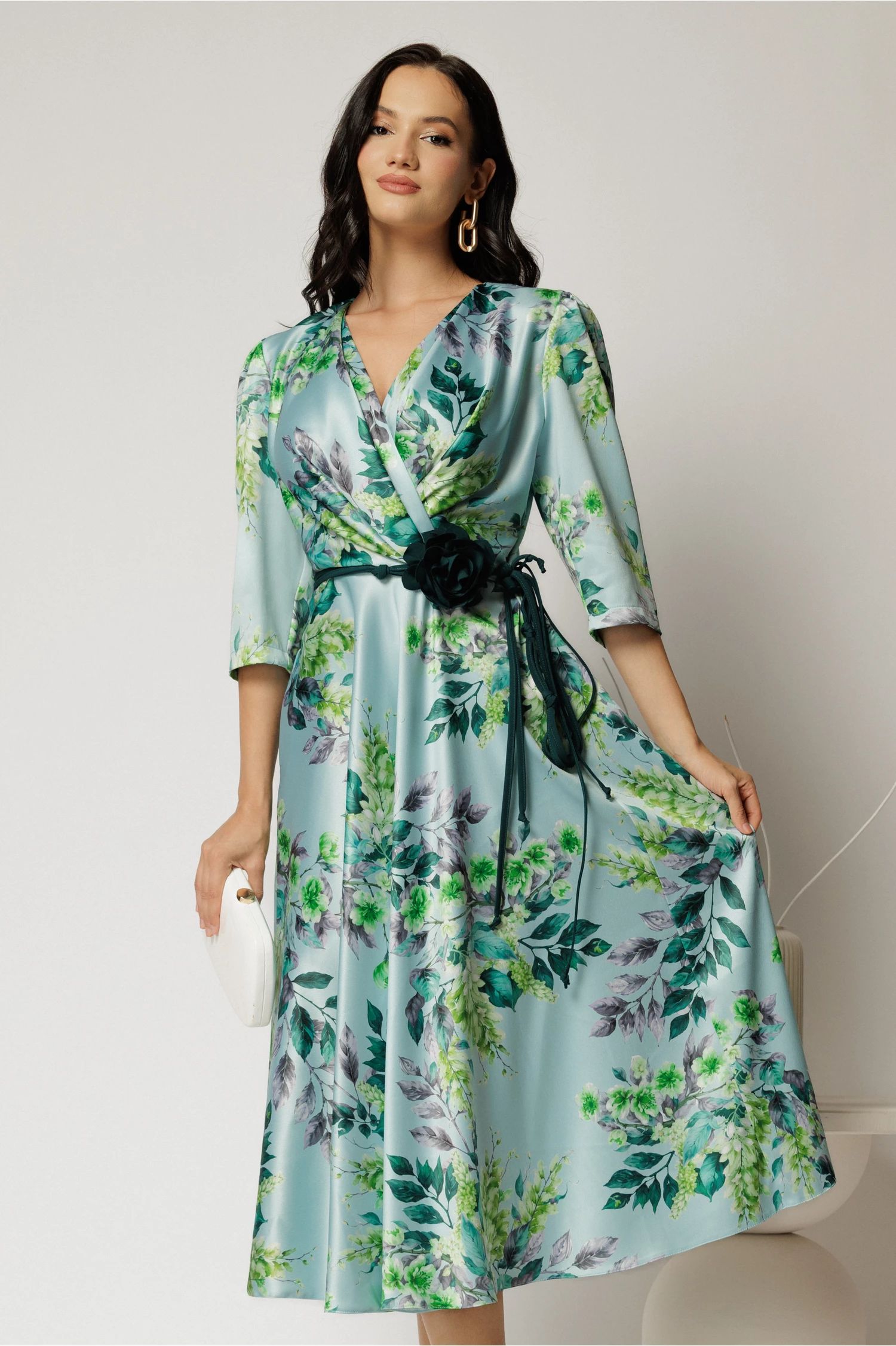 Rochie midi bleu cu imprimeu floral si cordon in contrast