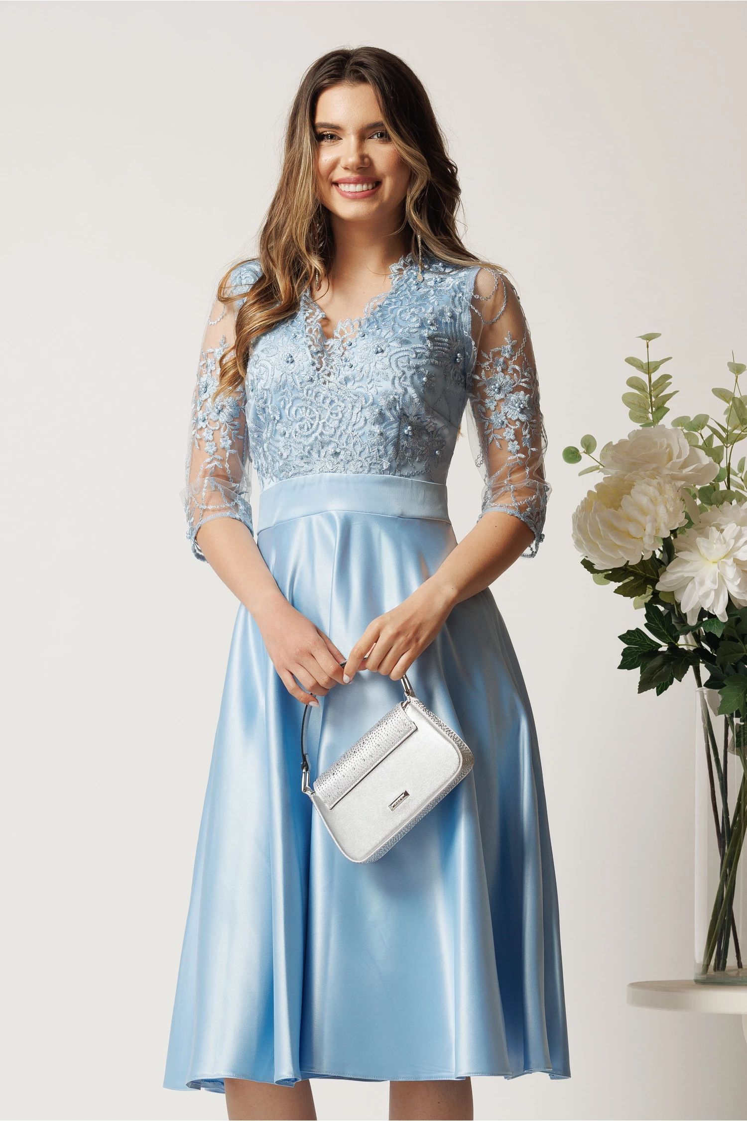 Rochie midi bleu din tafta in clos cu dantela la bust - Ella Collection Inna