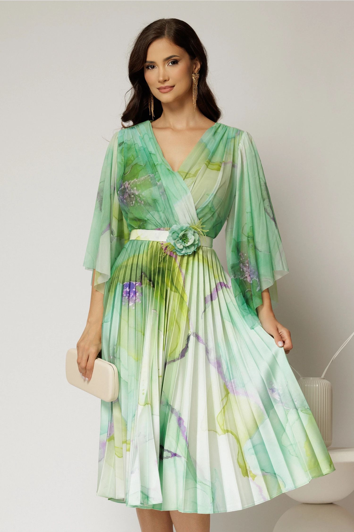 Rochie midi din tull cu imprimeu verde si fusta plisata din satin