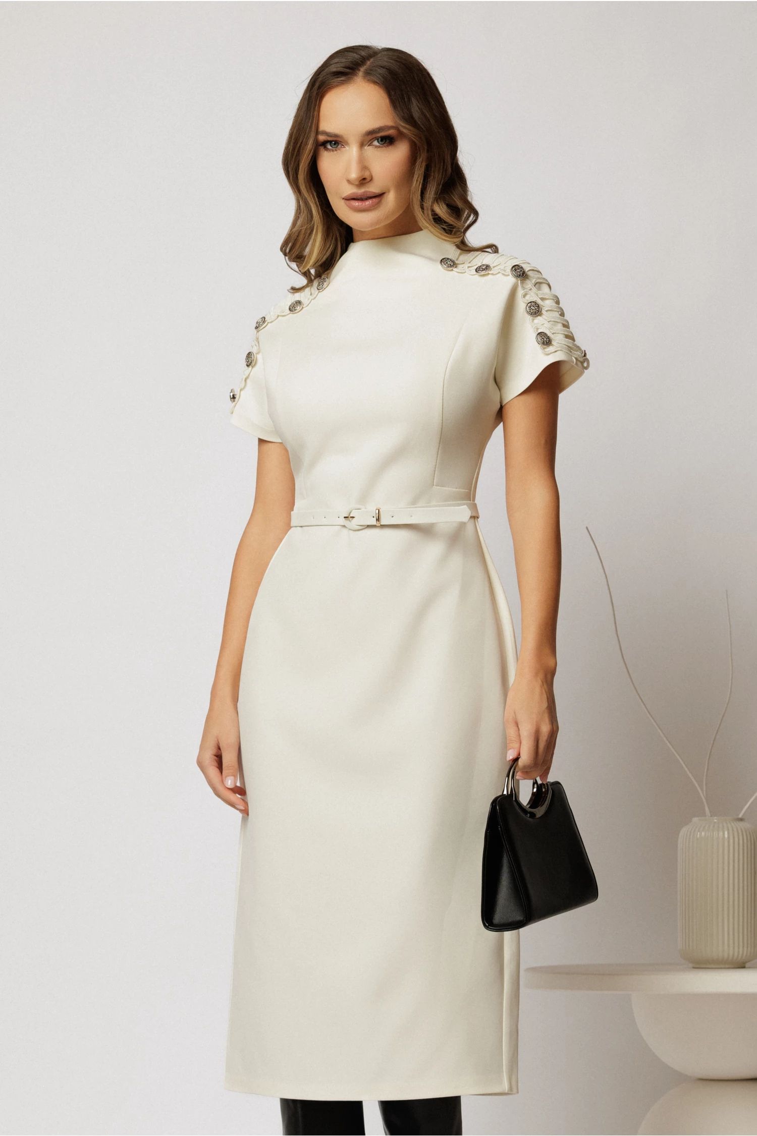 Rochie midi ivoar conica cu nasturi pe umeri