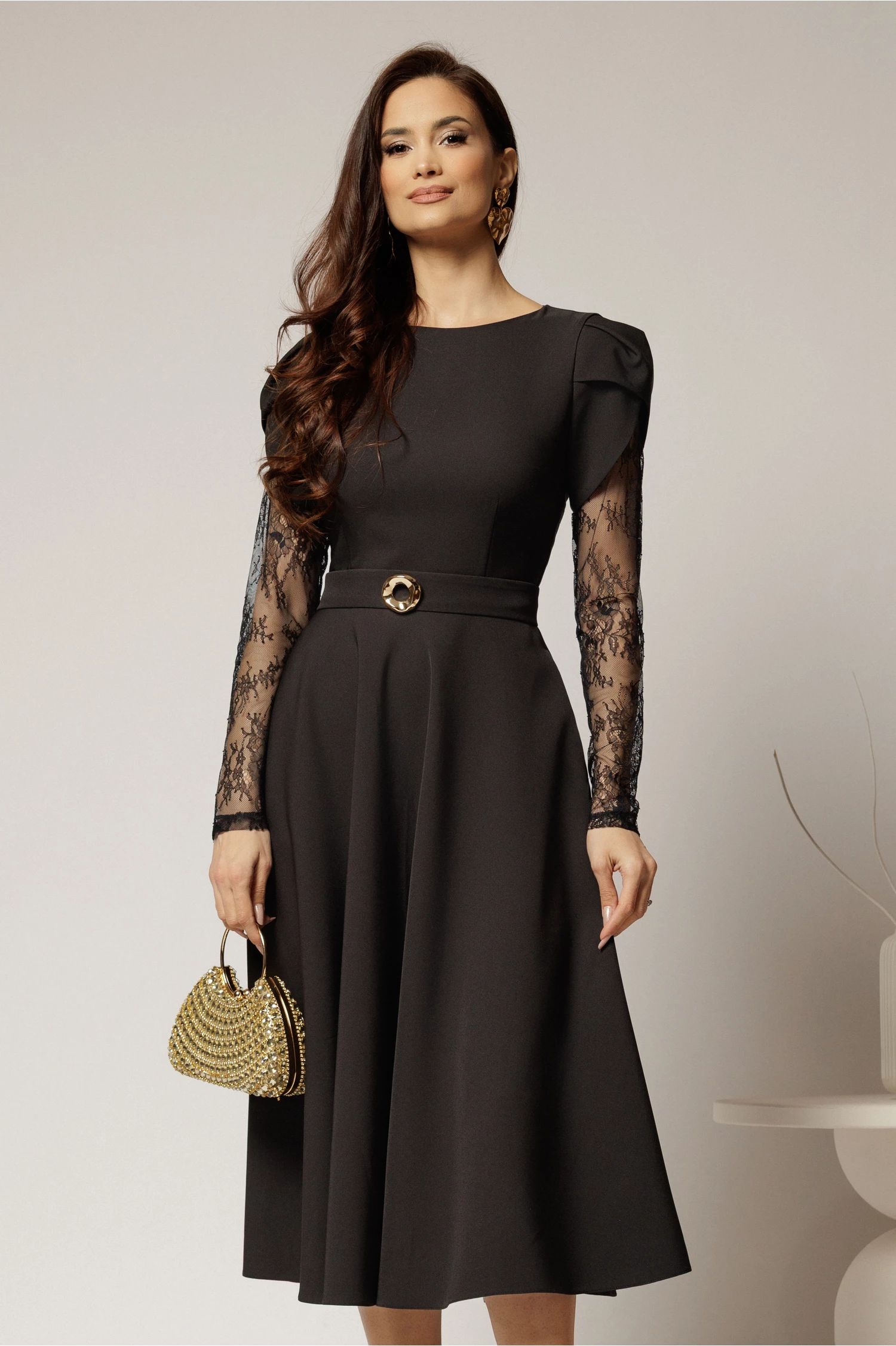 Rochie midi neagra cu maneci din dantela si cordon detasabil