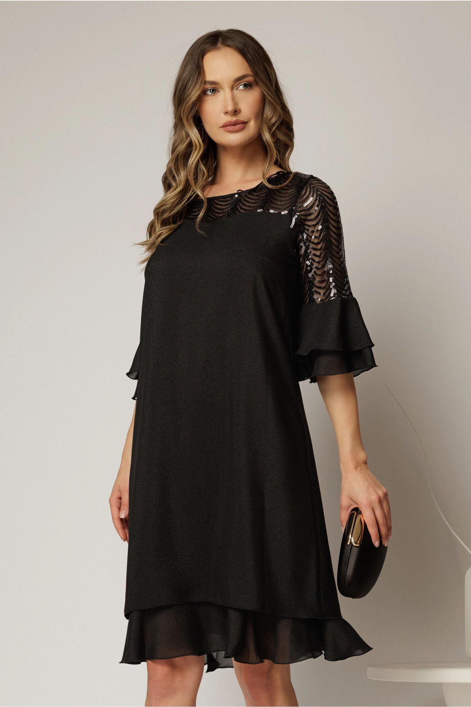 Rochie midi neagra cu sidef si paiete la bust