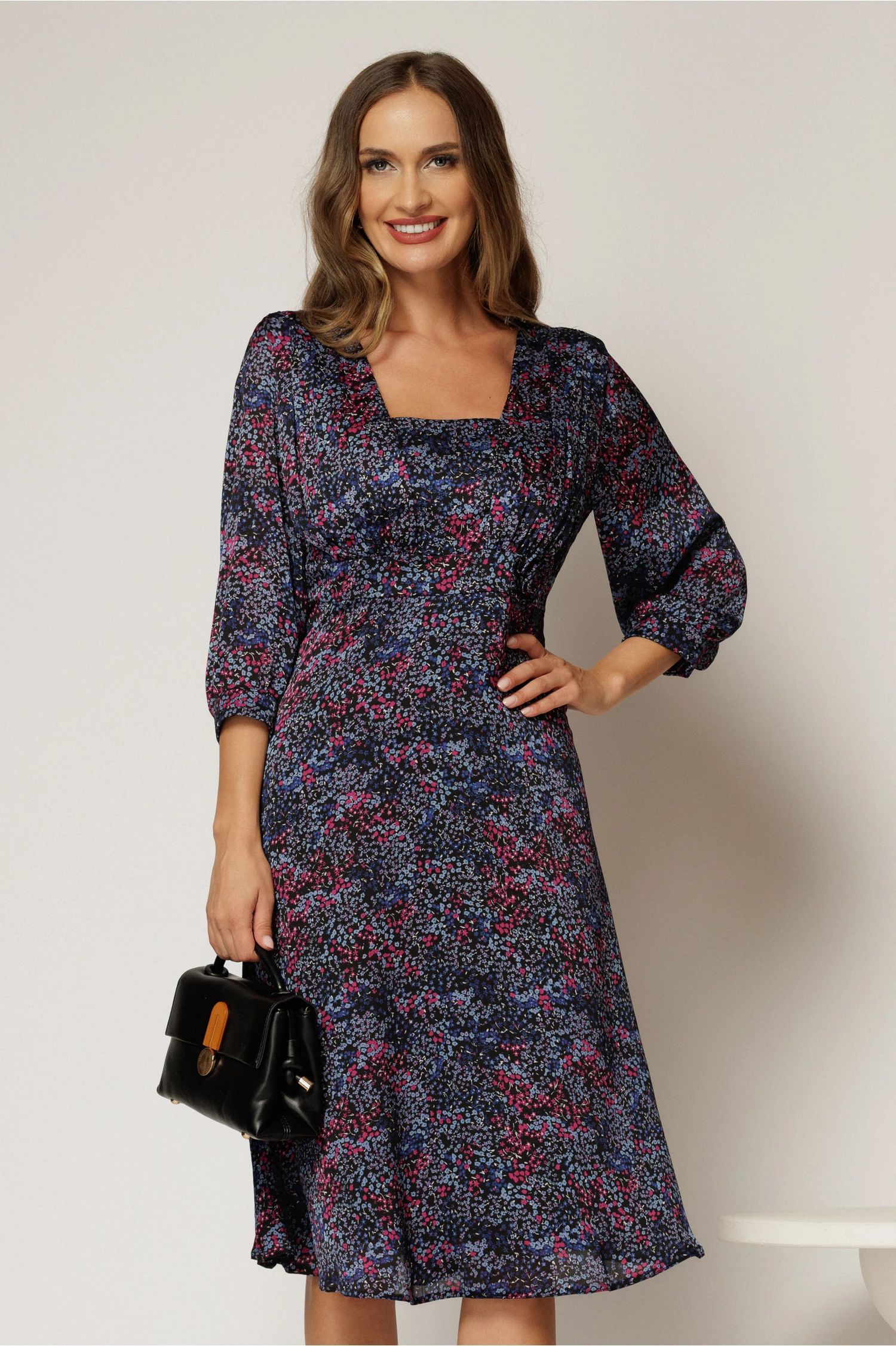 Rochie midi neagra de zi din voal cu imprimeuri fucsia bleu