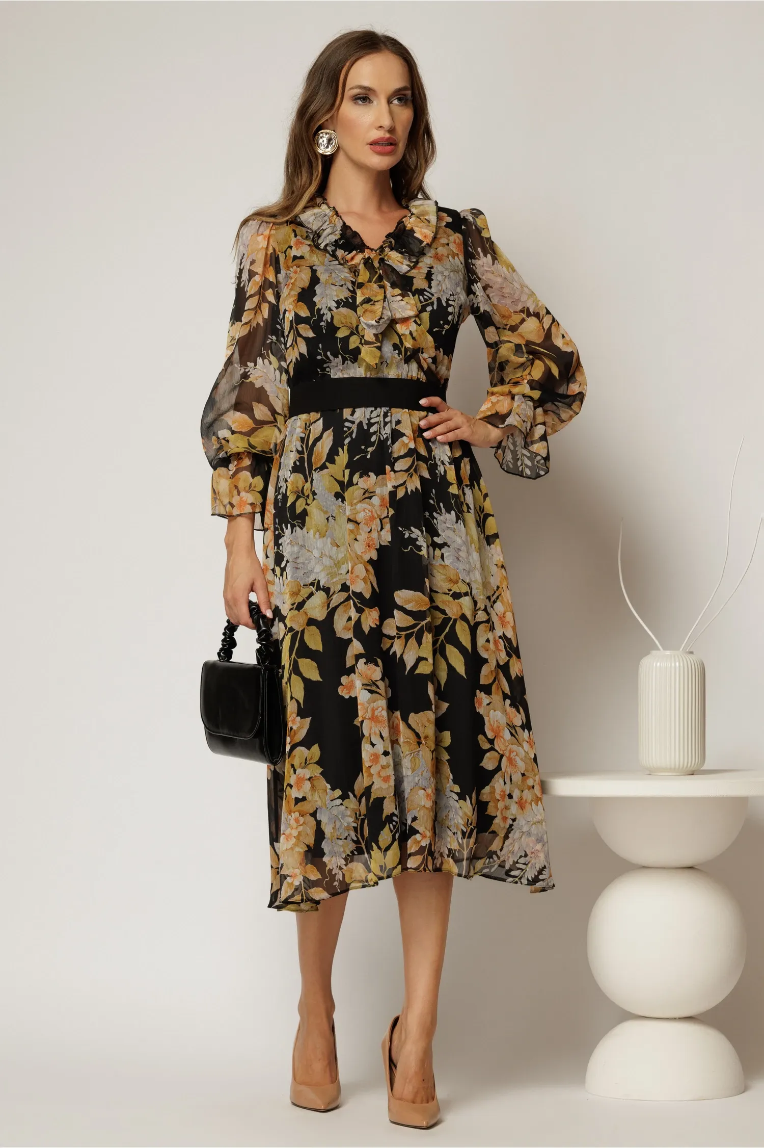 Rochie midi neagra din voal cu imprimeuri bej si funda la decolteu 3