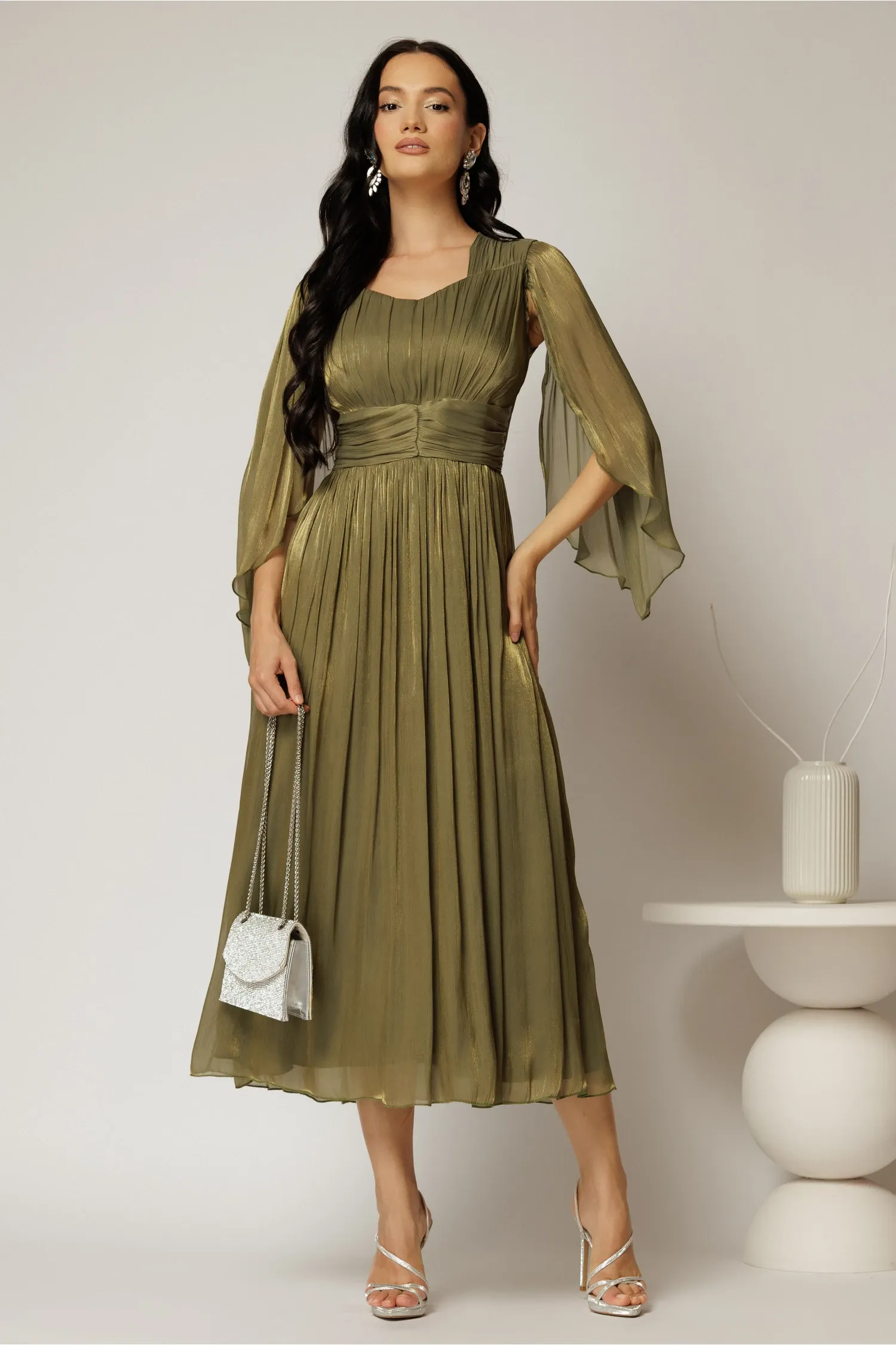 Rochie midi Scarlet verde oliv din voal peliculizat cu maneci ample si deolteu V 3