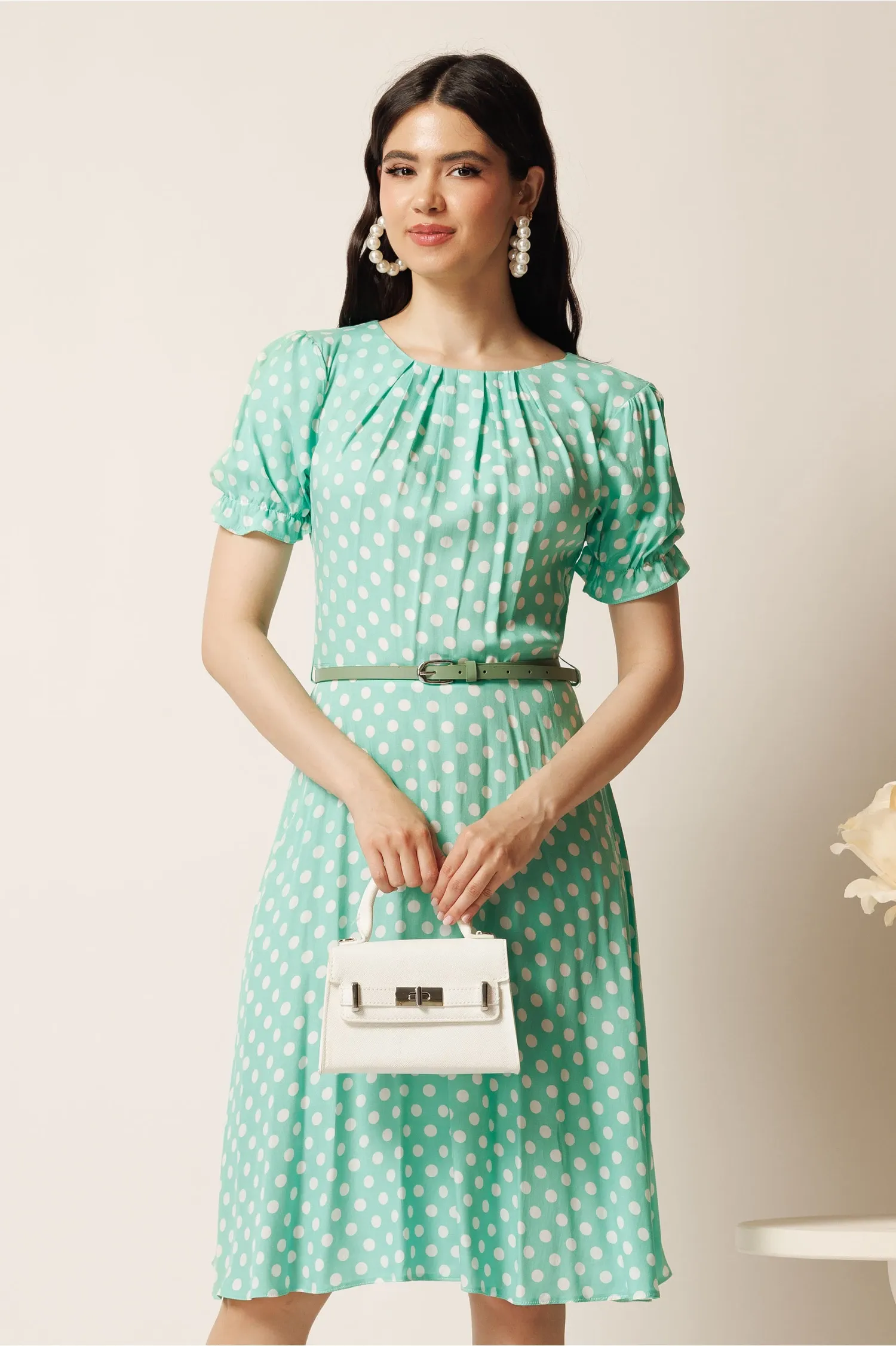 Rochie midi verde mint din viscoza in clos cu buline si curea in talie 1