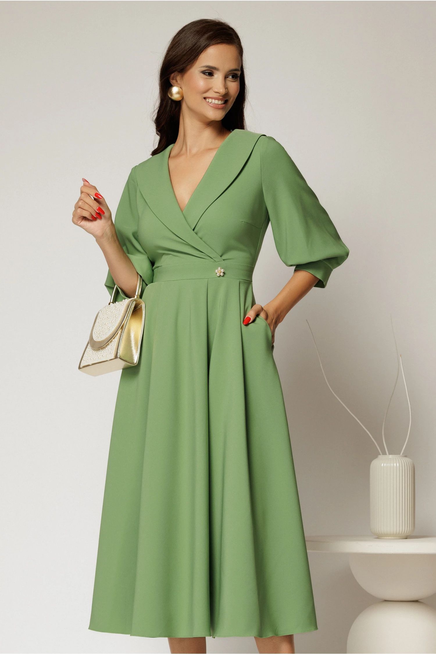 Rochie office din stofa verde fistic cu bust petrecut si rever