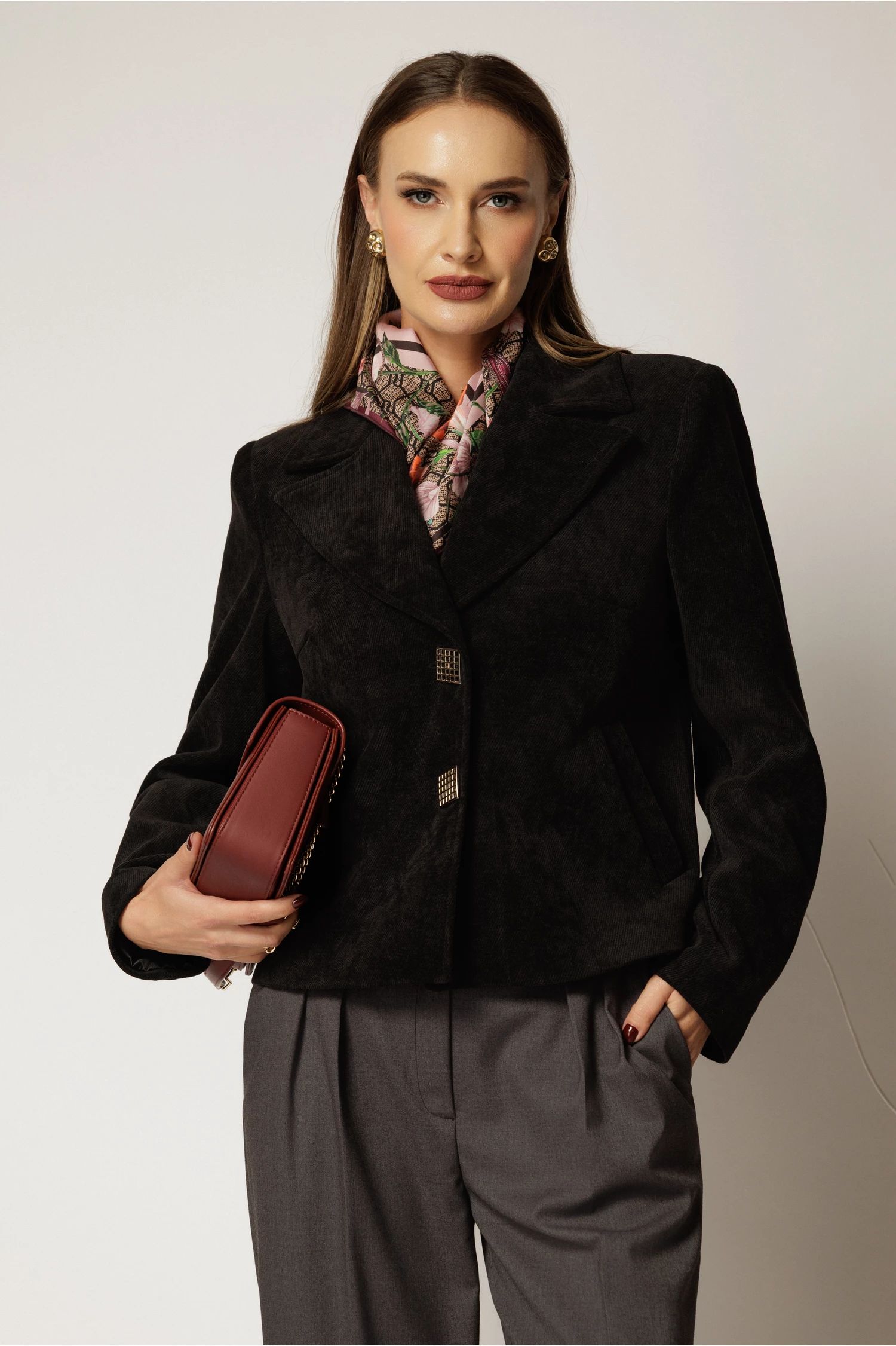 Sacou negru office elegant din catifea reiata
