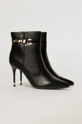 Botine negre elegante cu design modern si detalii aurii