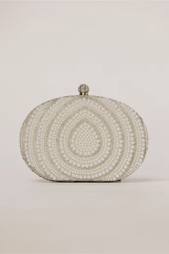 Clutch de ocazie argintiu decorat cu strasuri si perlute