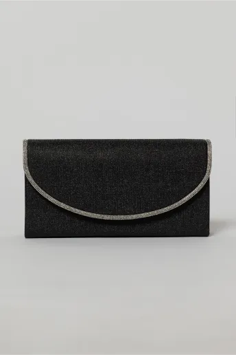 Clutch negru elegant cu clapeta curbata decorata cu strasuri