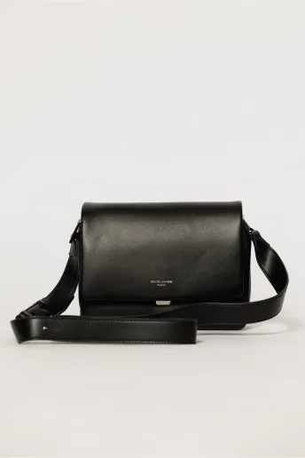 Geanta eleganta neagra cu finisaj neted