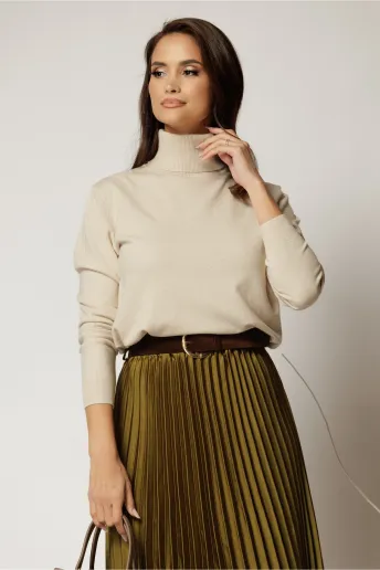 Maleta bej din tricot cu guler intors si croi lejer