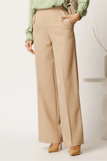 Pantaloni DY Fashion bej lejeri cu buzunare si nasturi decorativi