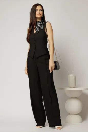 Pantaloni DY Fashion negri cu pliu din talie si banda cu nasture imbracat