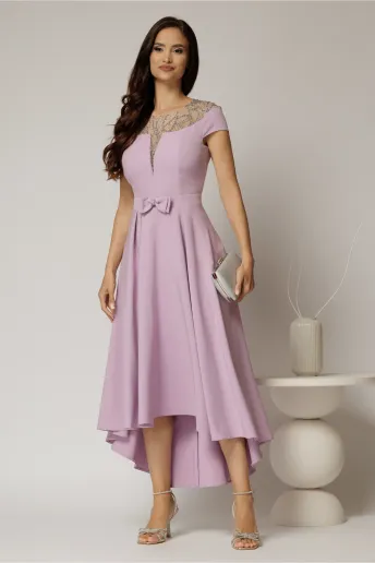 Rochie DY Fashion asimetrica lila cu funda in talie si aplicatii la decolteu