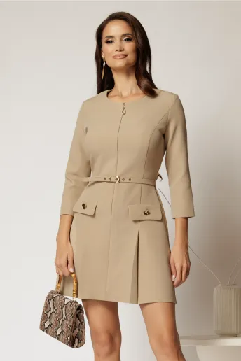Rochie DY Fashion scurta bej cu pliuri pe fusta si fermoar la bust