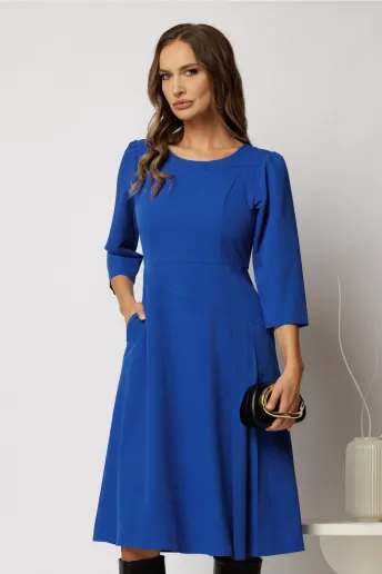 Rochie midi albastra cu pliuri pe fusta si croi evazat