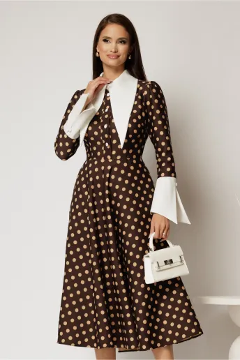 Rochie midi maro cu buline si guler ascutit